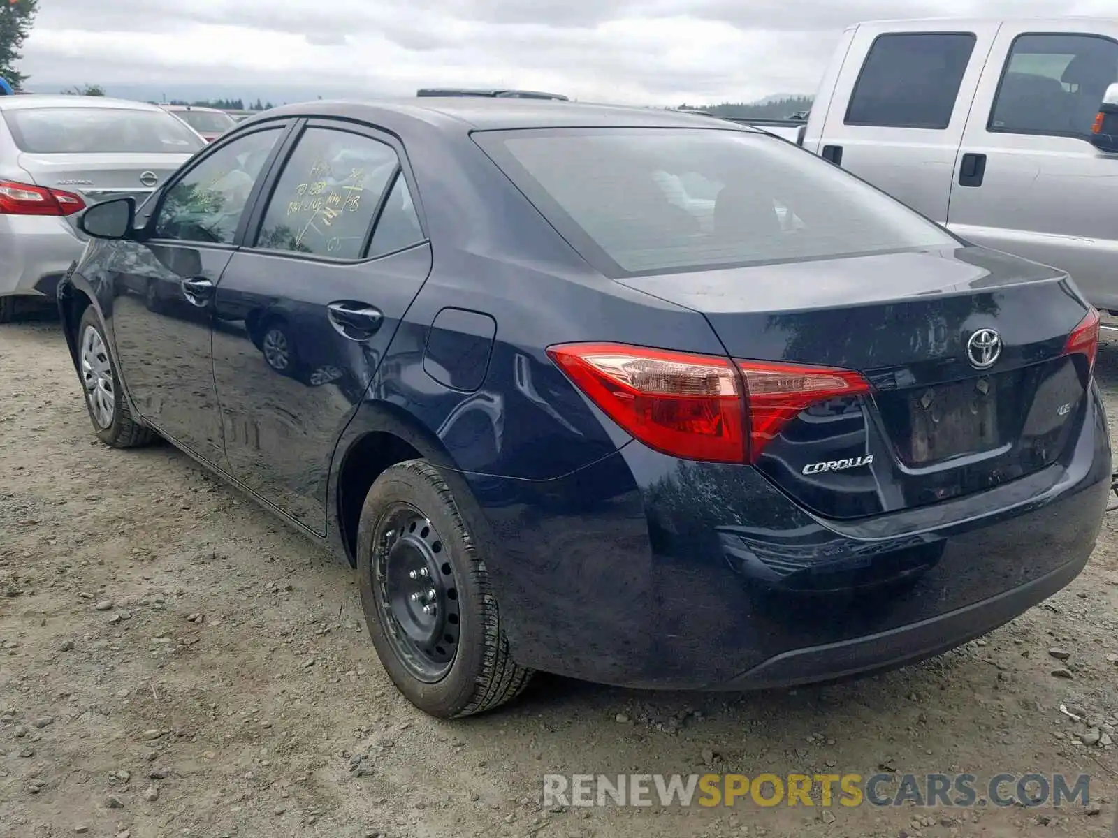 3 Photograph of a damaged car 2T1BURHE9KC231716 TOYOTA COROLLA 2019