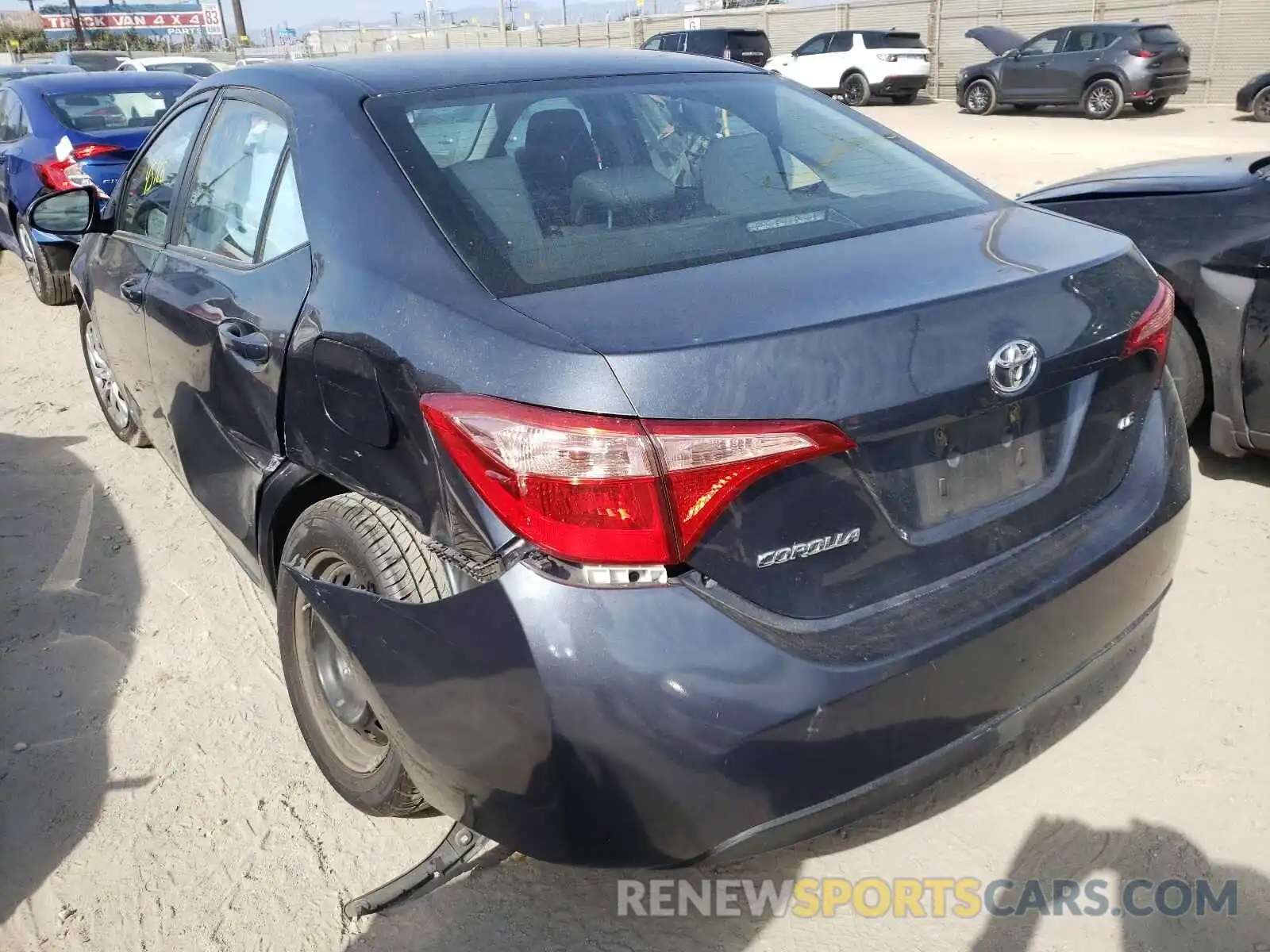 3 Photograph of a damaged car 2T1BURHE9KC231800 TOYOTA COROLLA 2019