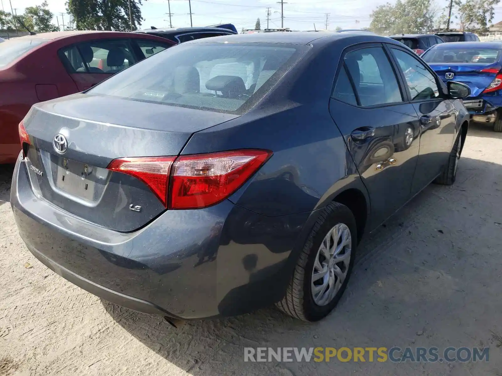 4 Photograph of a damaged car 2T1BURHE9KC231800 TOYOTA COROLLA 2019