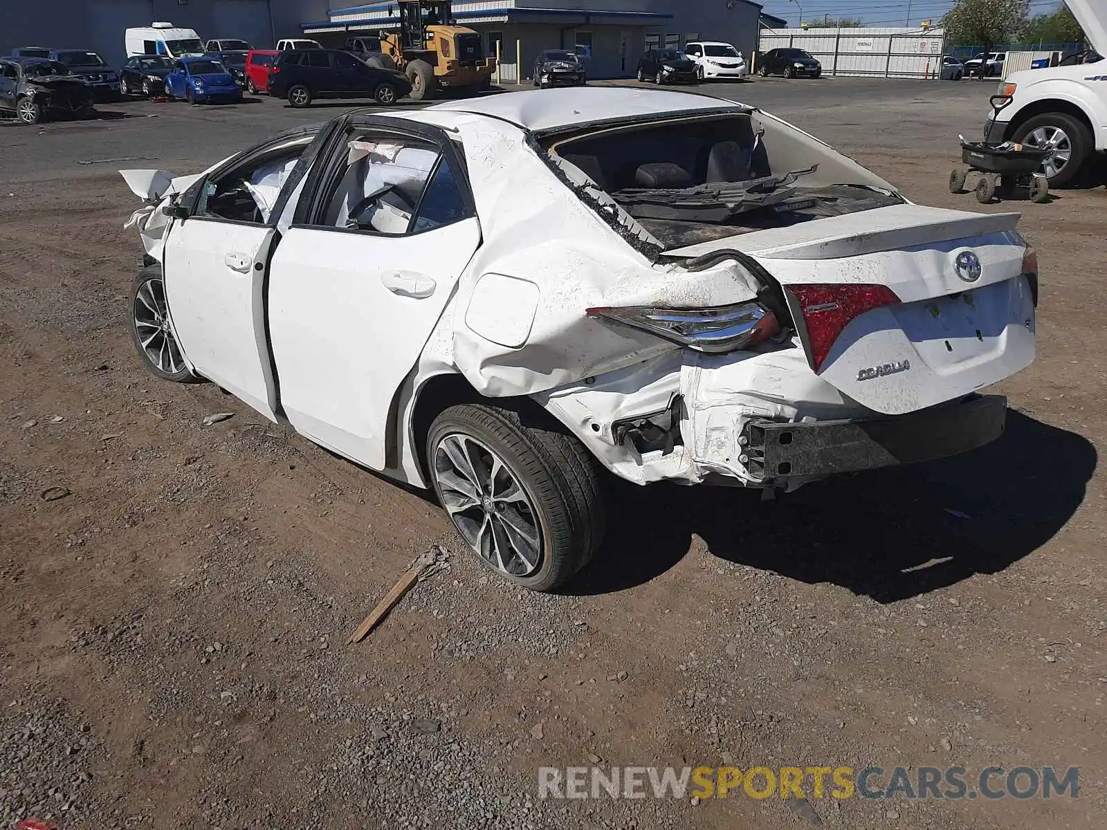 3 Photograph of a damaged car 2T1BURHE9KC233126 TOYOTA COROLLA 2019