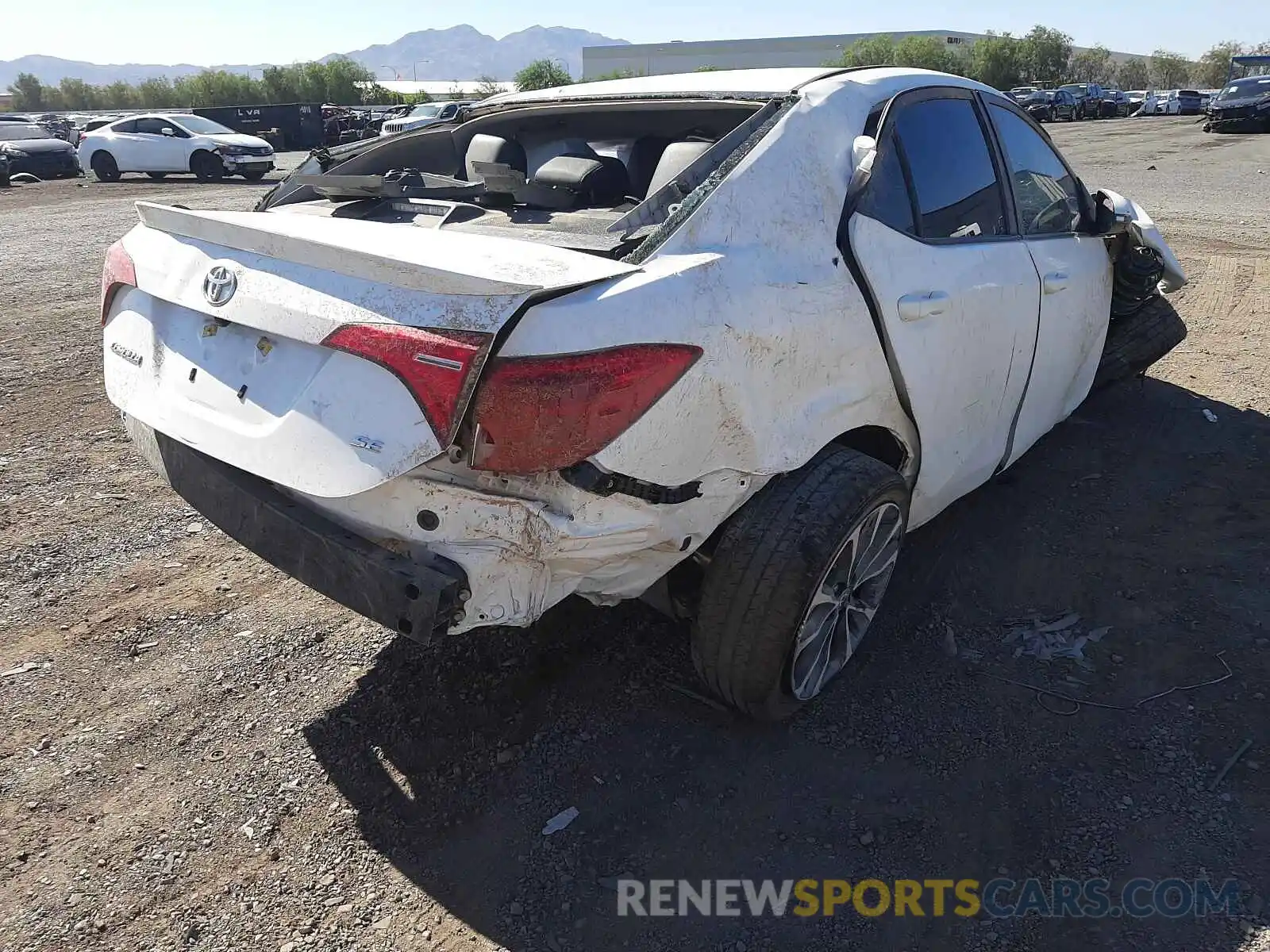 4 Photograph of a damaged car 2T1BURHE9KC233126 TOYOTA COROLLA 2019