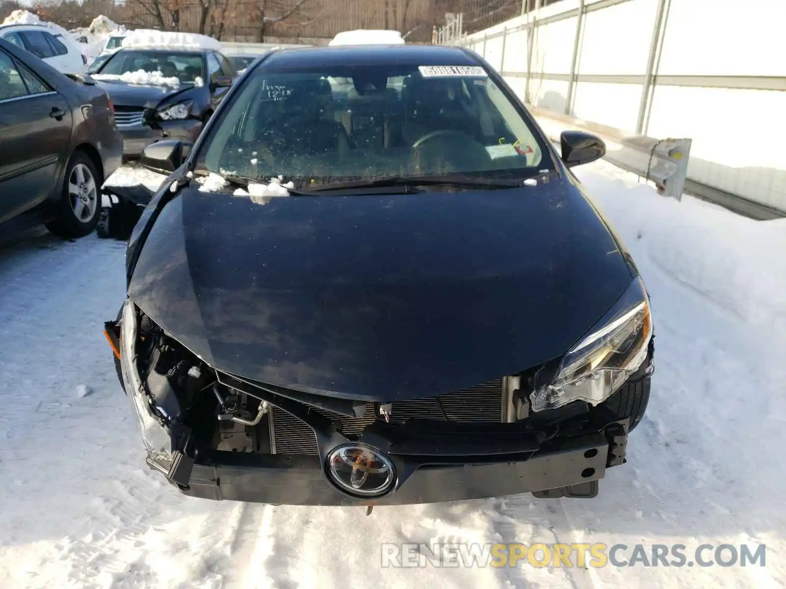 9 Photograph of a damaged car 2T1BURHE9KC233546 TOYOTA COROLLA 2019