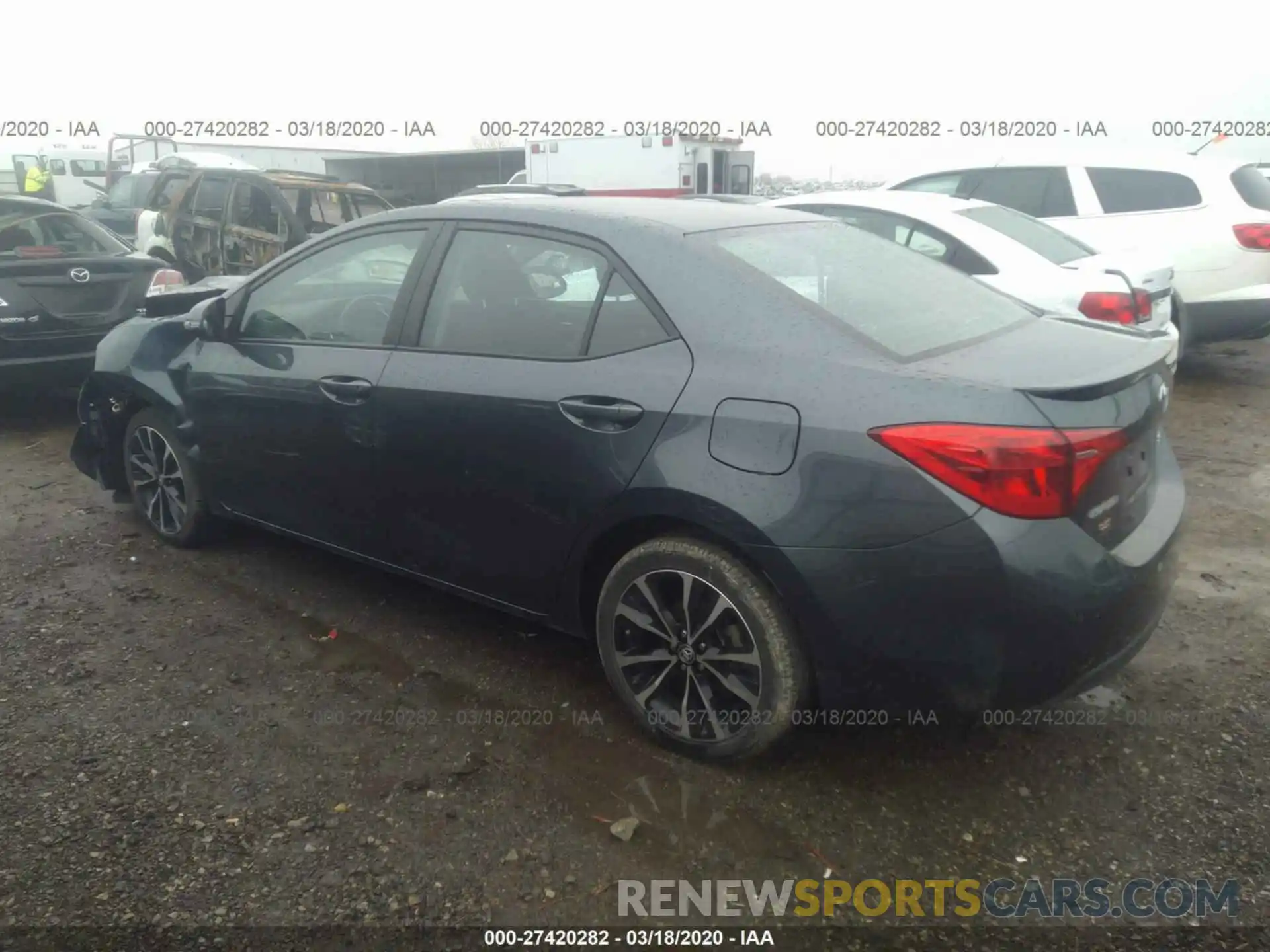 3 Photograph of a damaged car 2T1BURHE9KC233823 TOYOTA COROLLA 2019