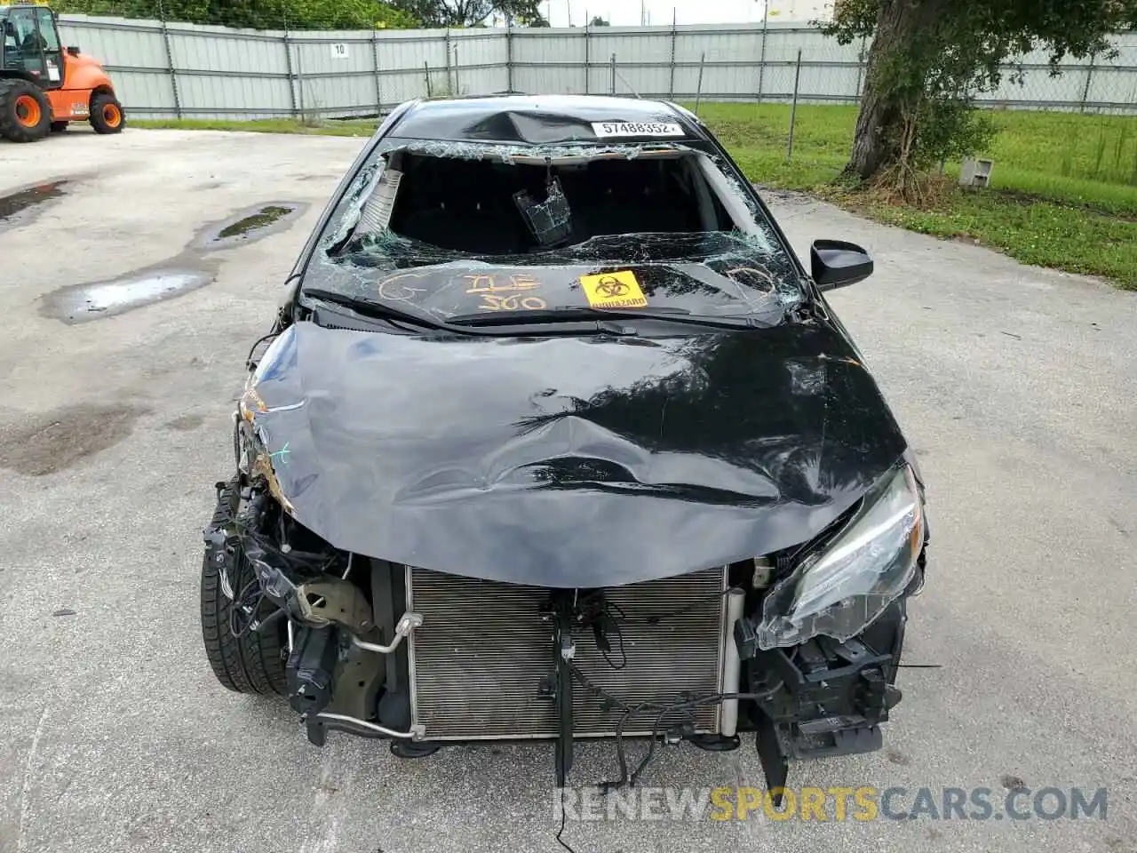 9 Photograph of a damaged car 2T1BURHE9KC234289 TOYOTA COROLLA 2019