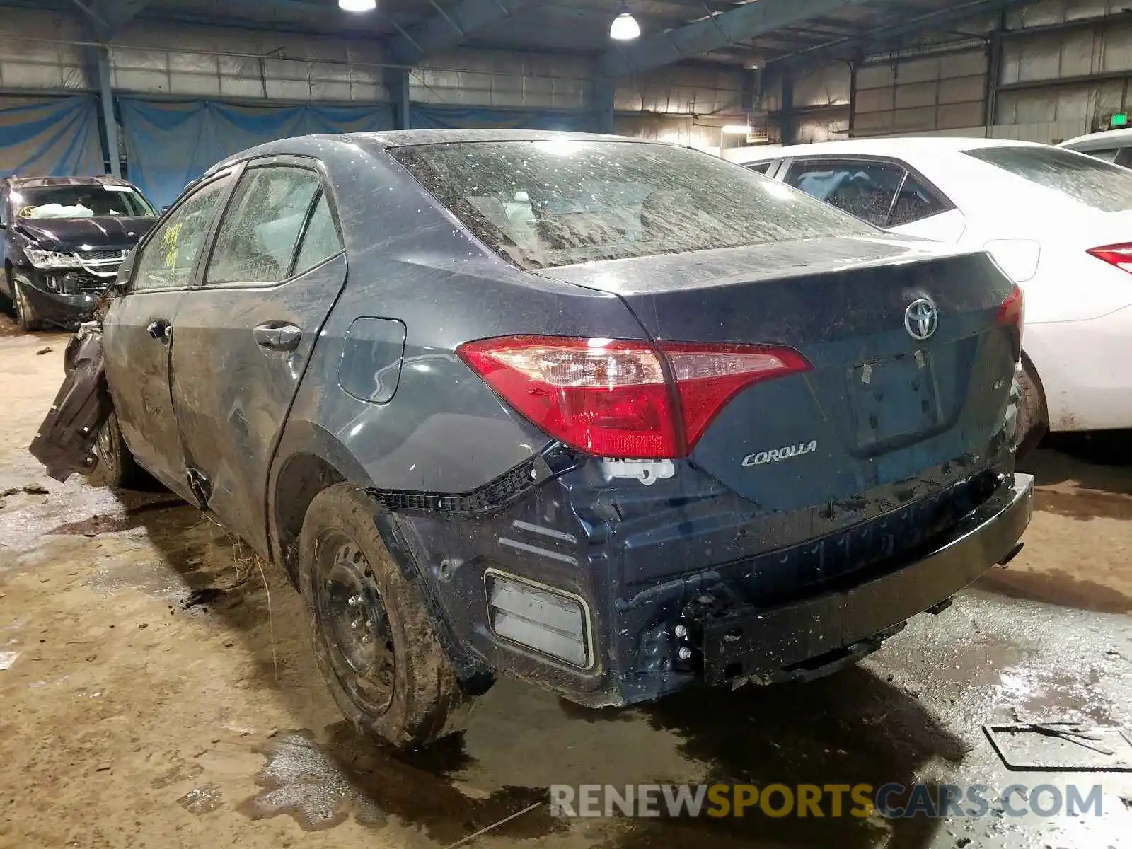 3 Photograph of a damaged car 2T1BURHE9KC235359 TOYOTA COROLLA 2019