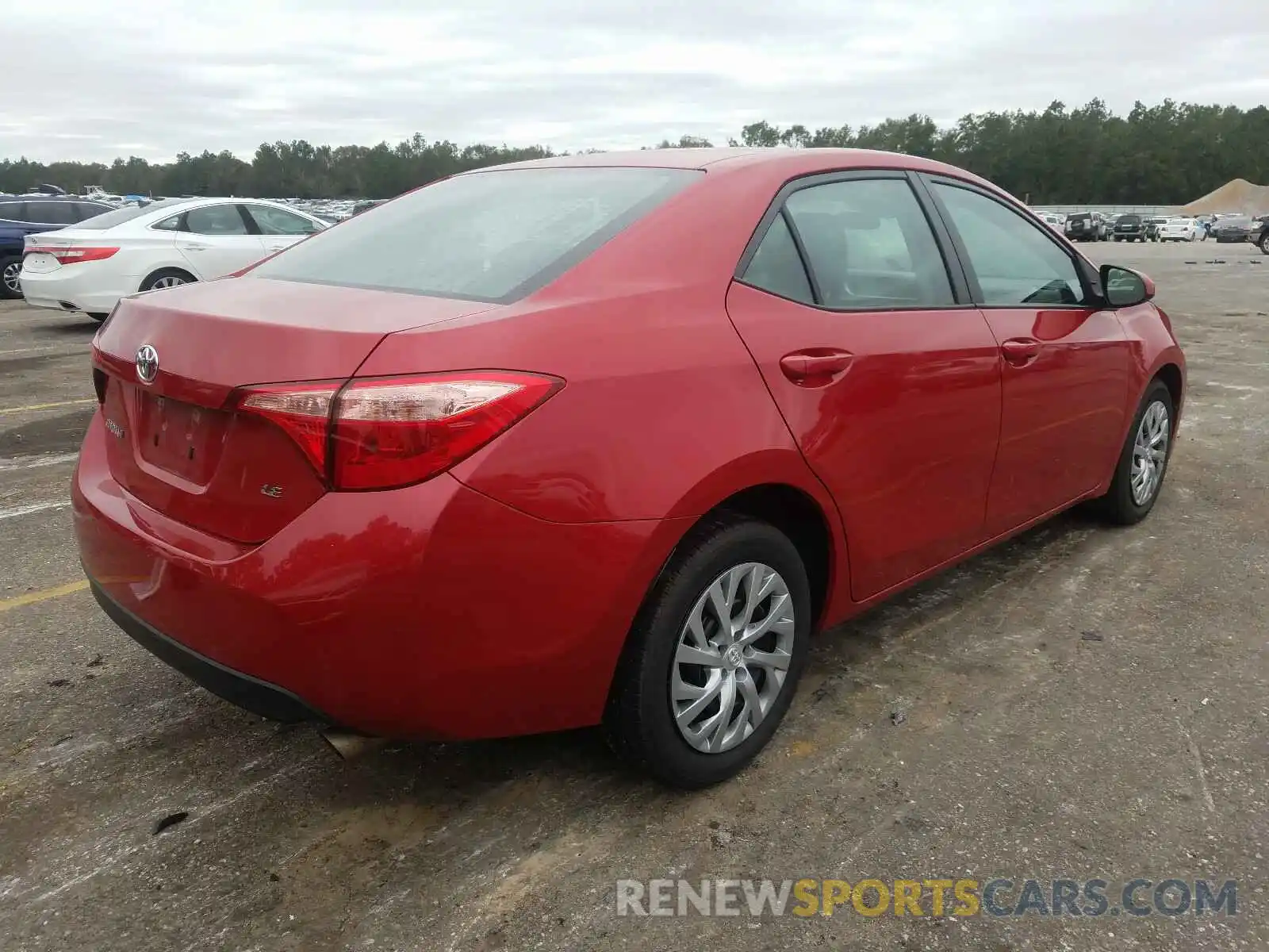 4 Photograph of a damaged car 2T1BURHE9KC235913 TOYOTA COROLLA 2019