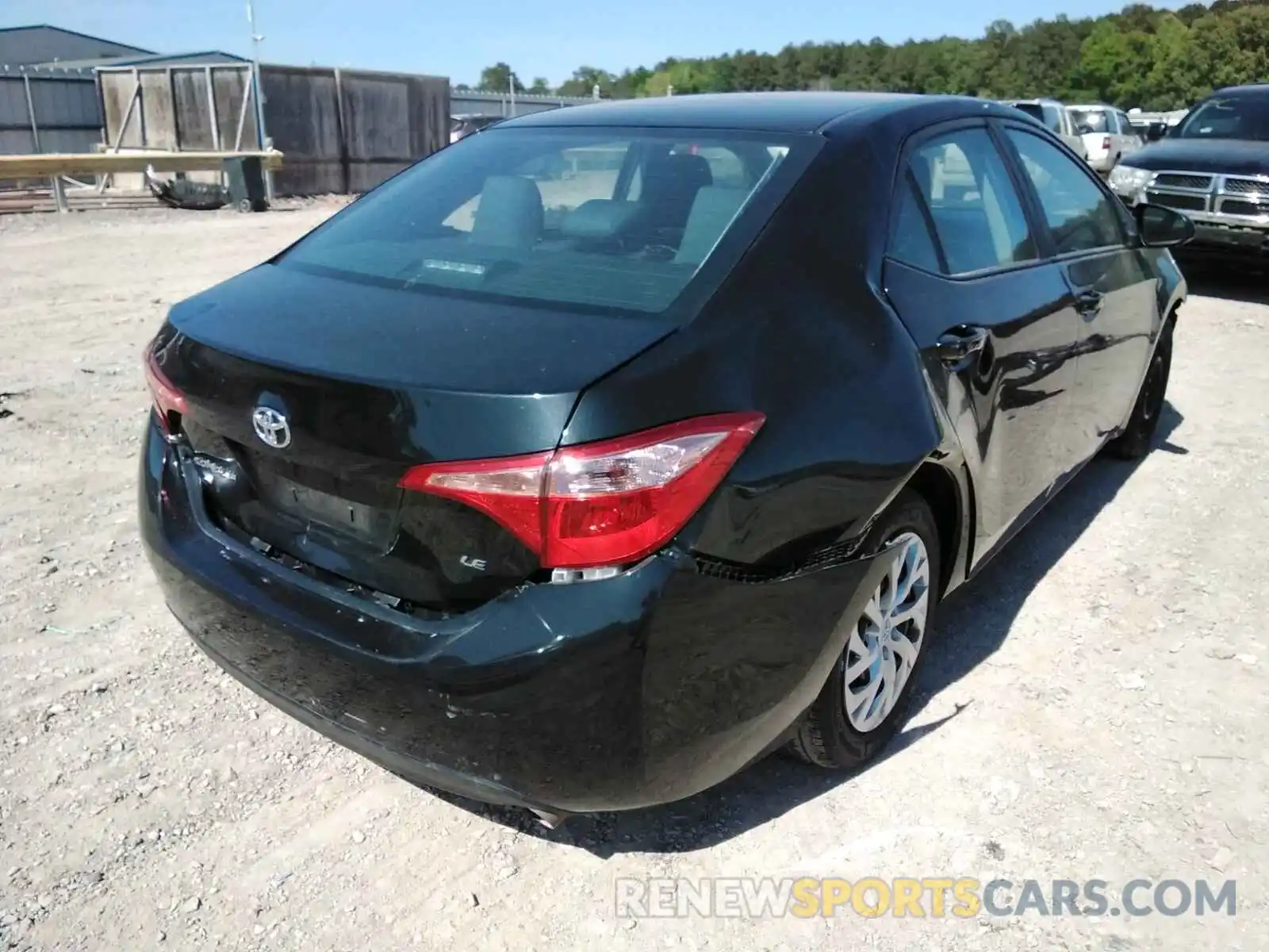 4 Photograph of a damaged car 2T1BURHE9KC236365 TOYOTA COROLLA 2019