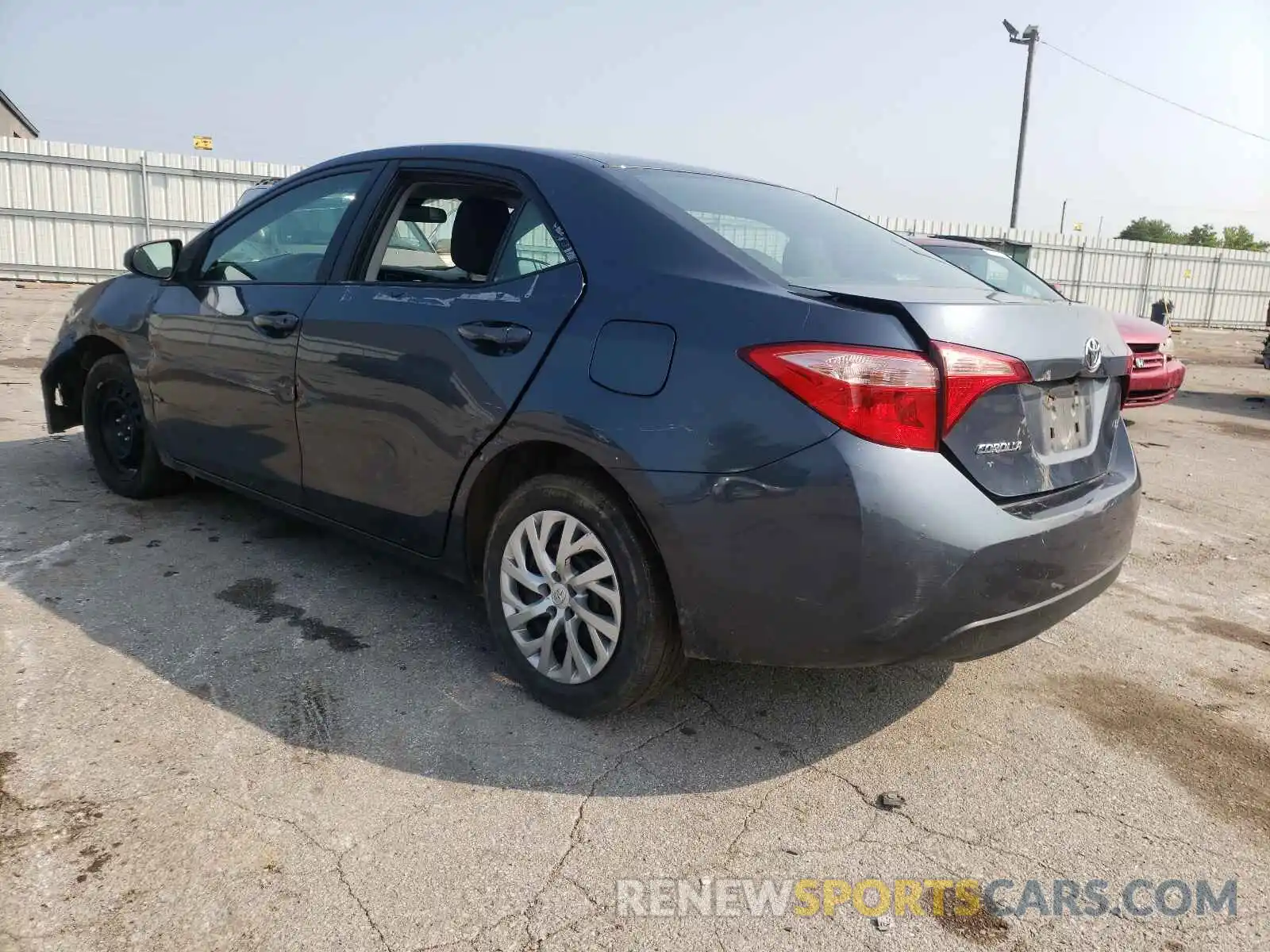 3 Photograph of a damaged car 2T1BURHE9KC236446 TOYOTA COROLLA 2019