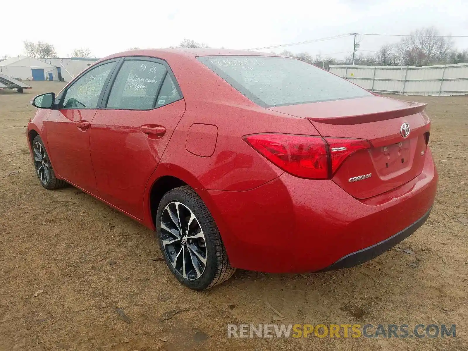 3 Photograph of a damaged car 2T1BURHE9KC236933 TOYOTA COROLLA 2019