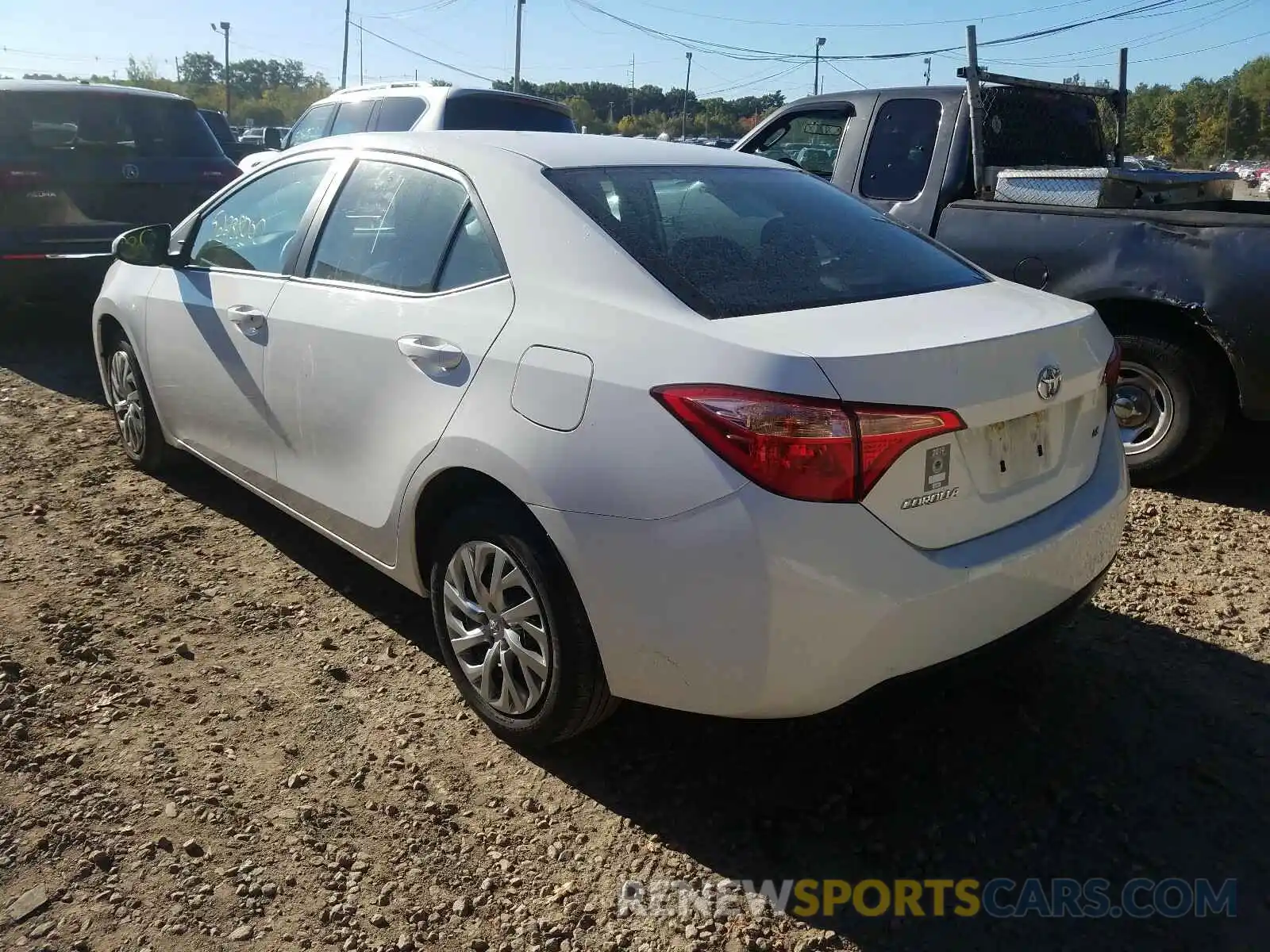 3 Photograph of a damaged car 2T1BURHE9KC237225 TOYOTA COROLLA 2019