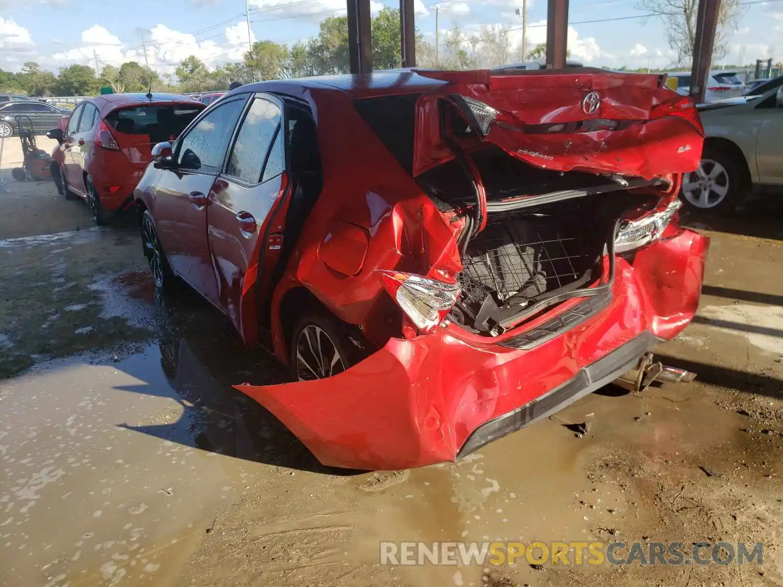 3 Photograph of a damaged car 2T1BURHE9KC237242 TOYOTA COROLLA 2019