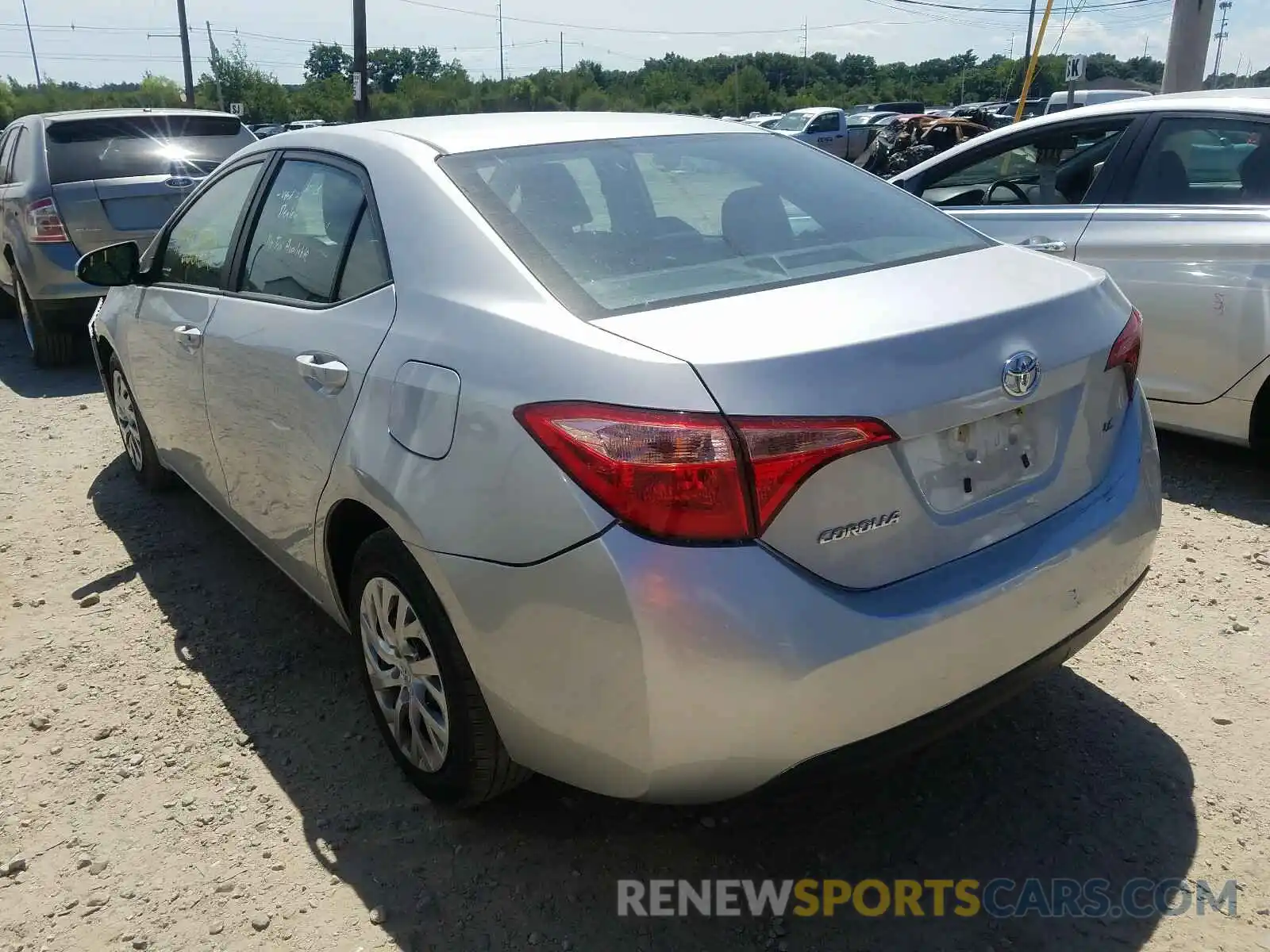 3 Photograph of a damaged car 2T1BURHE9KC237306 TOYOTA COROLLA 2019