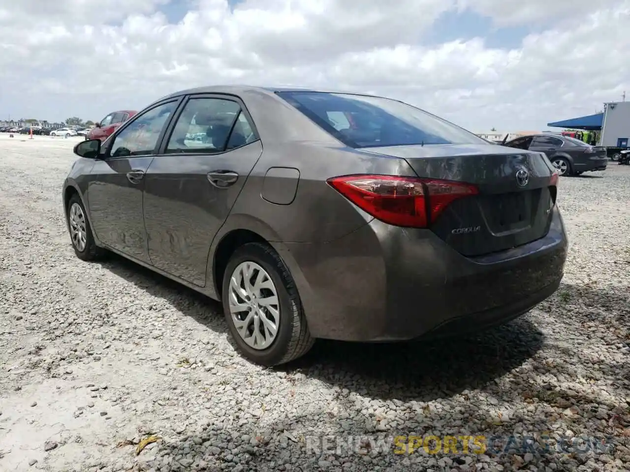 3 Photograph of a damaged car 2T1BURHE9KC239251 TOYOTA COROLLA 2019