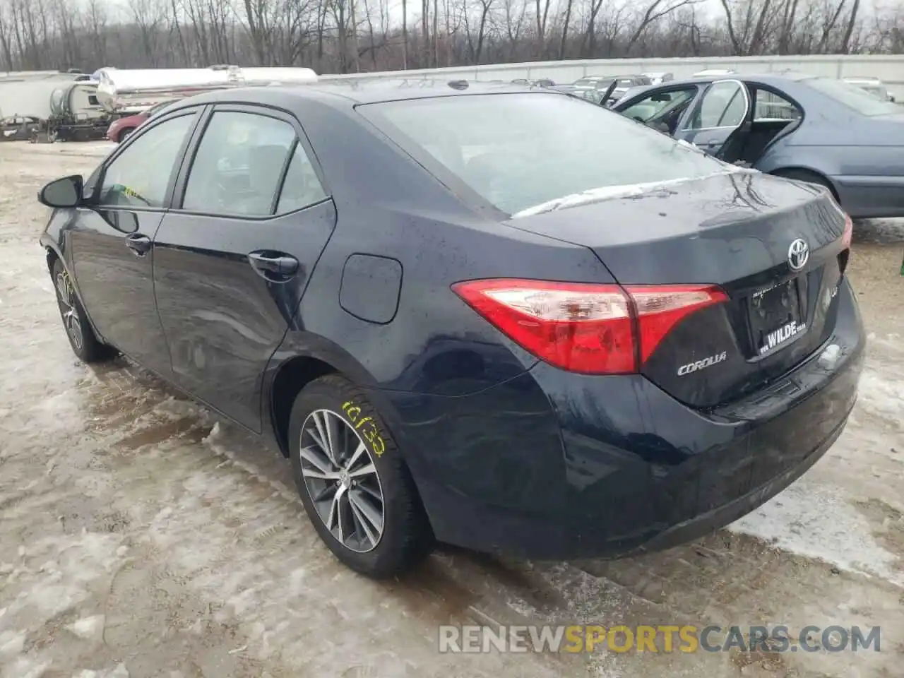 3 Photograph of a damaged car 2T1BURHE9KC239296 TOYOTA COROLLA 2019