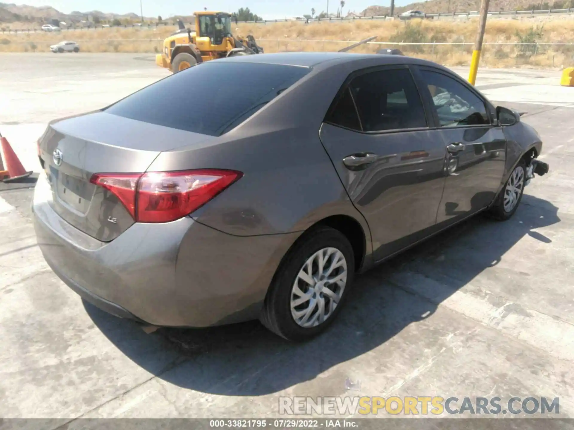 4 Photograph of a damaged car 2T1BURHE9KC239704 TOYOTA COROLLA 2019