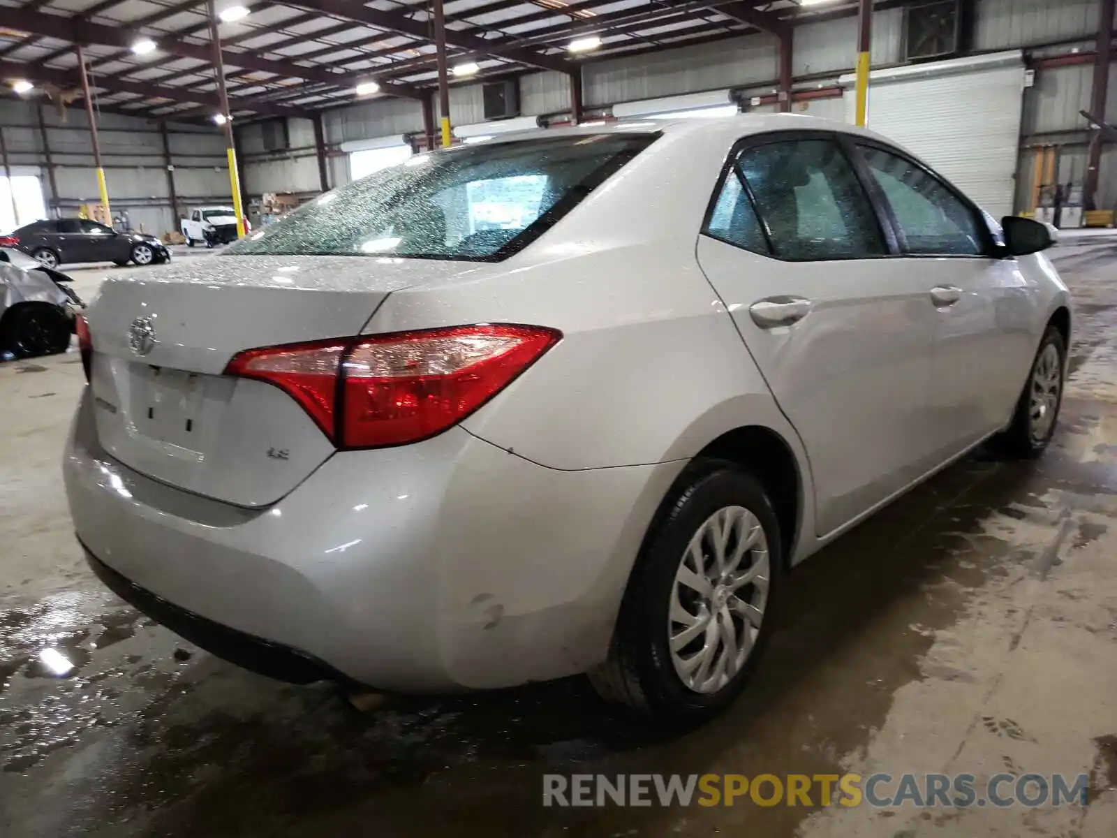 4 Photograph of a damaged car 2T1BURHE9KC240187 TOYOTA COROLLA 2019