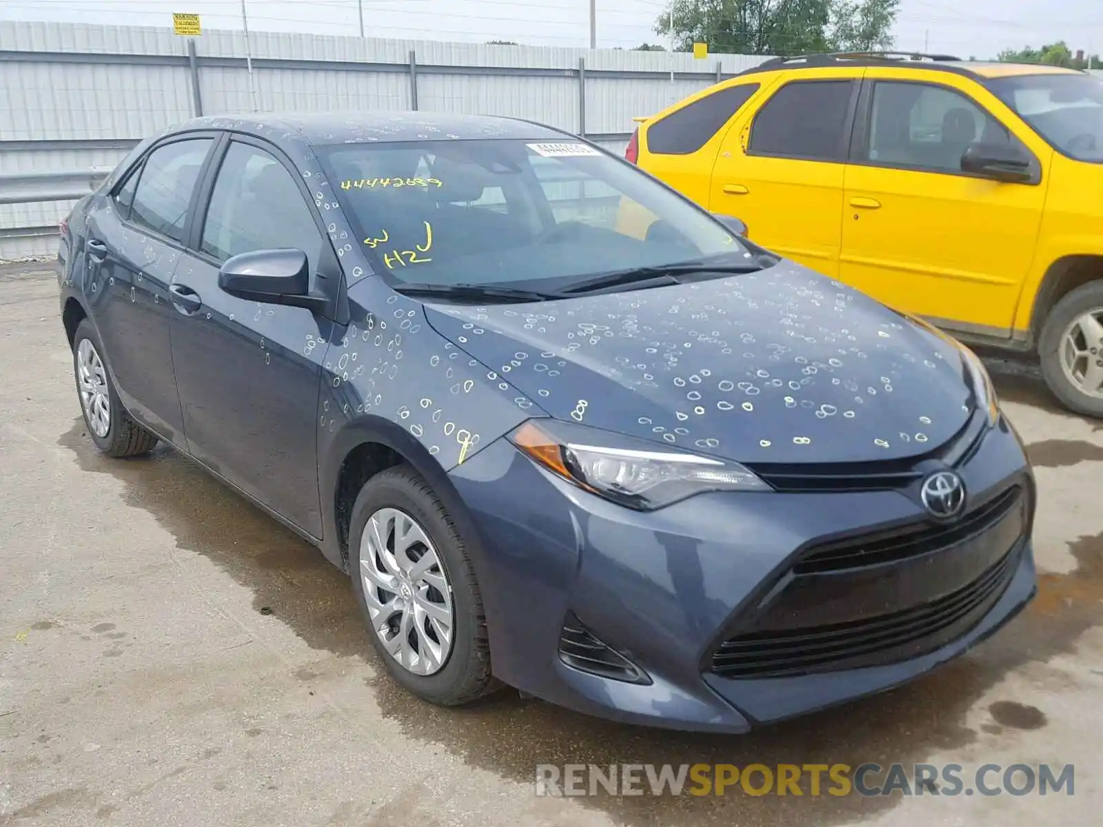 1 Photograph of a damaged car 2T1BURHE9KC240531 TOYOTA COROLLA 2019