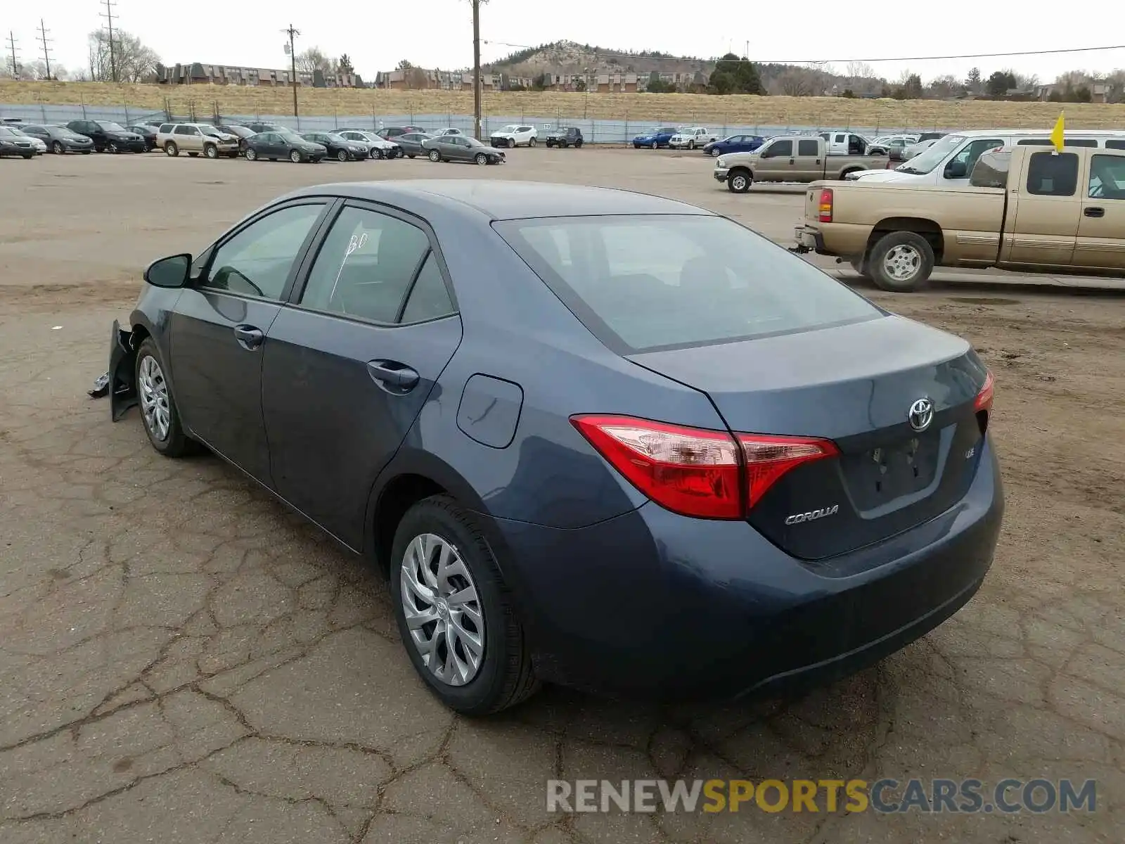 3 Photograph of a damaged car 2T1BURHE9KC241257 TOYOTA COROLLA 2019