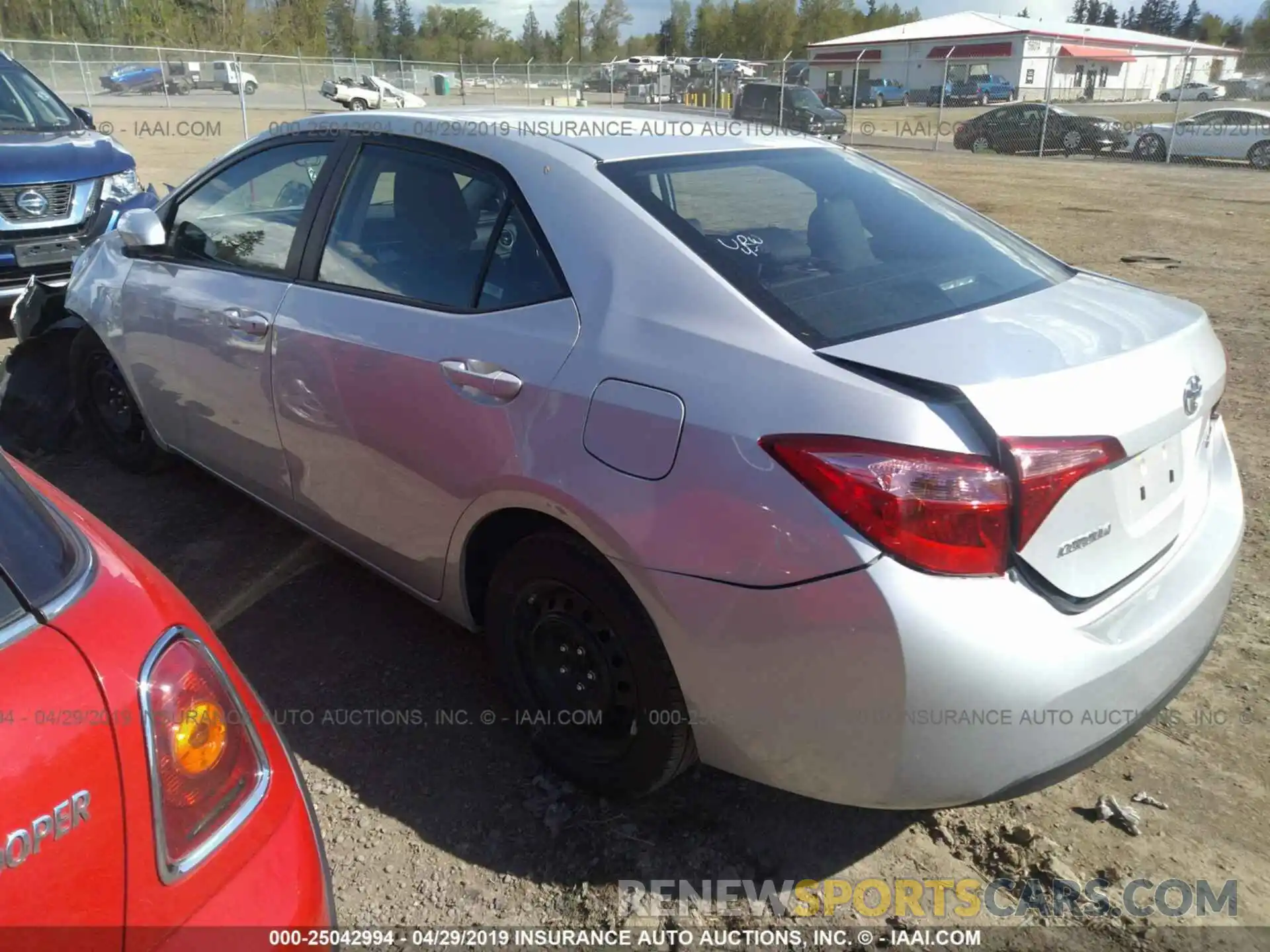 3 Photograph of a damaged car 2T1BURHE9KC241338 TOYOTA COROLLA 2019