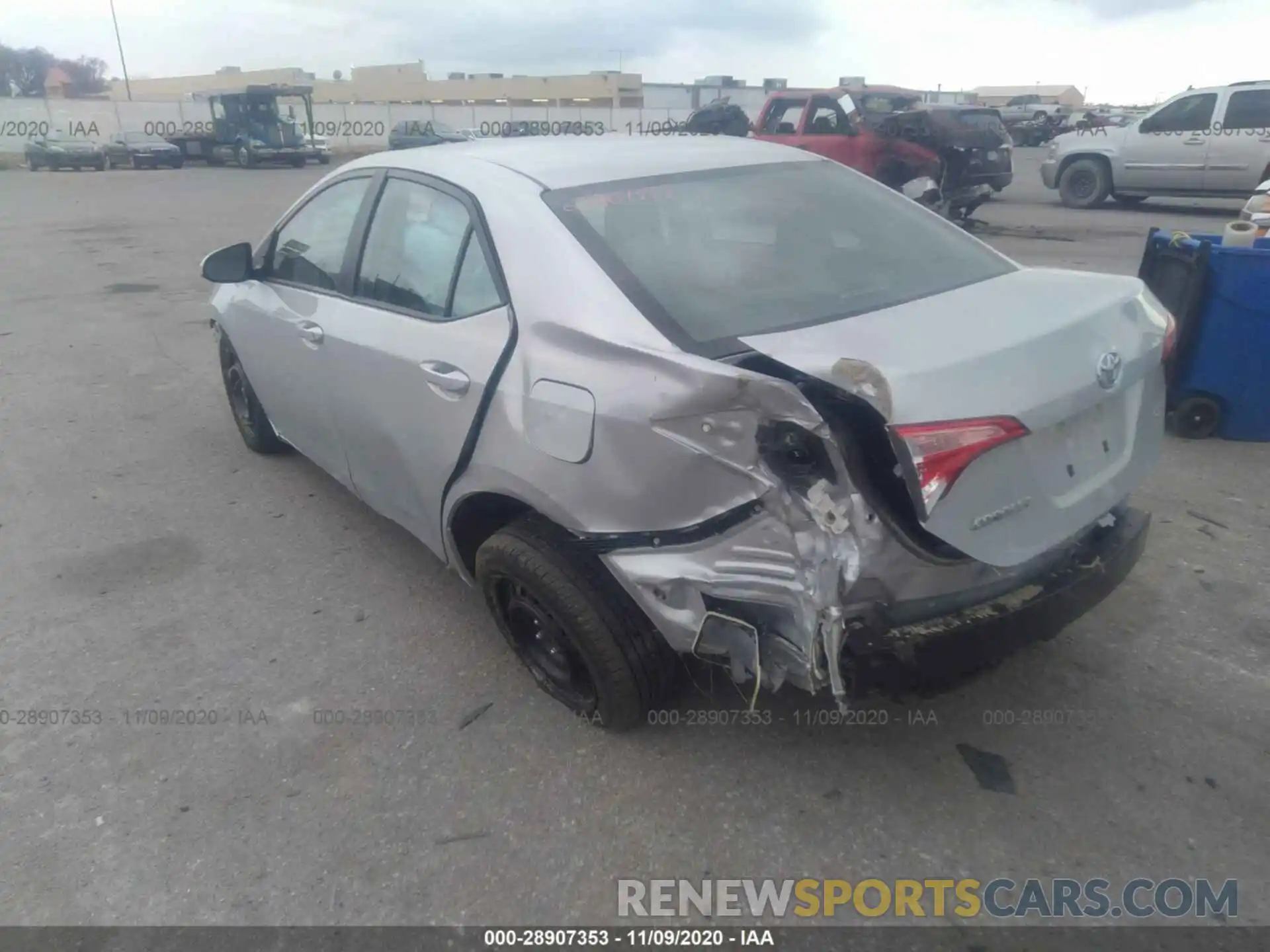 3 Photograph of a damaged car 2T1BURHE9KC241386 TOYOTA COROLLA 2019