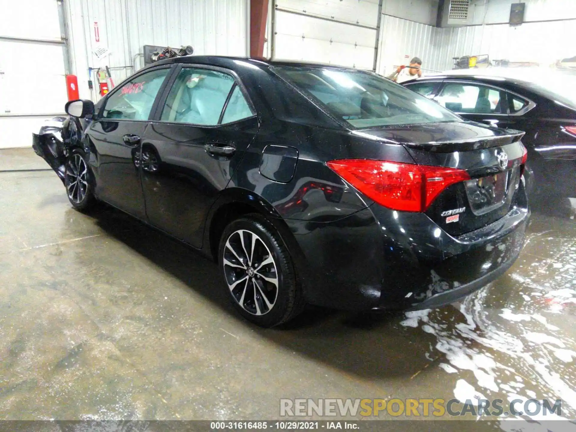 3 Photograph of a damaged car 2T1BURHE9KC241937 TOYOTA COROLLA 2019