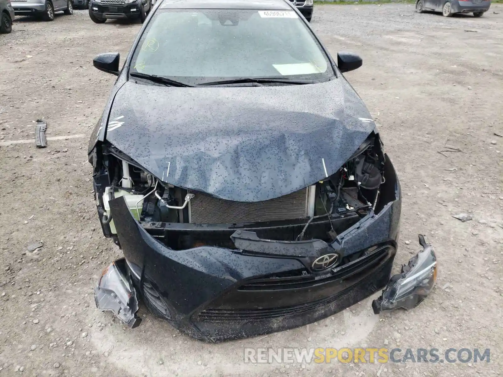 9 Photograph of a damaged car 2T1BURHE9KC242070 TOYOTA COROLLA 2019