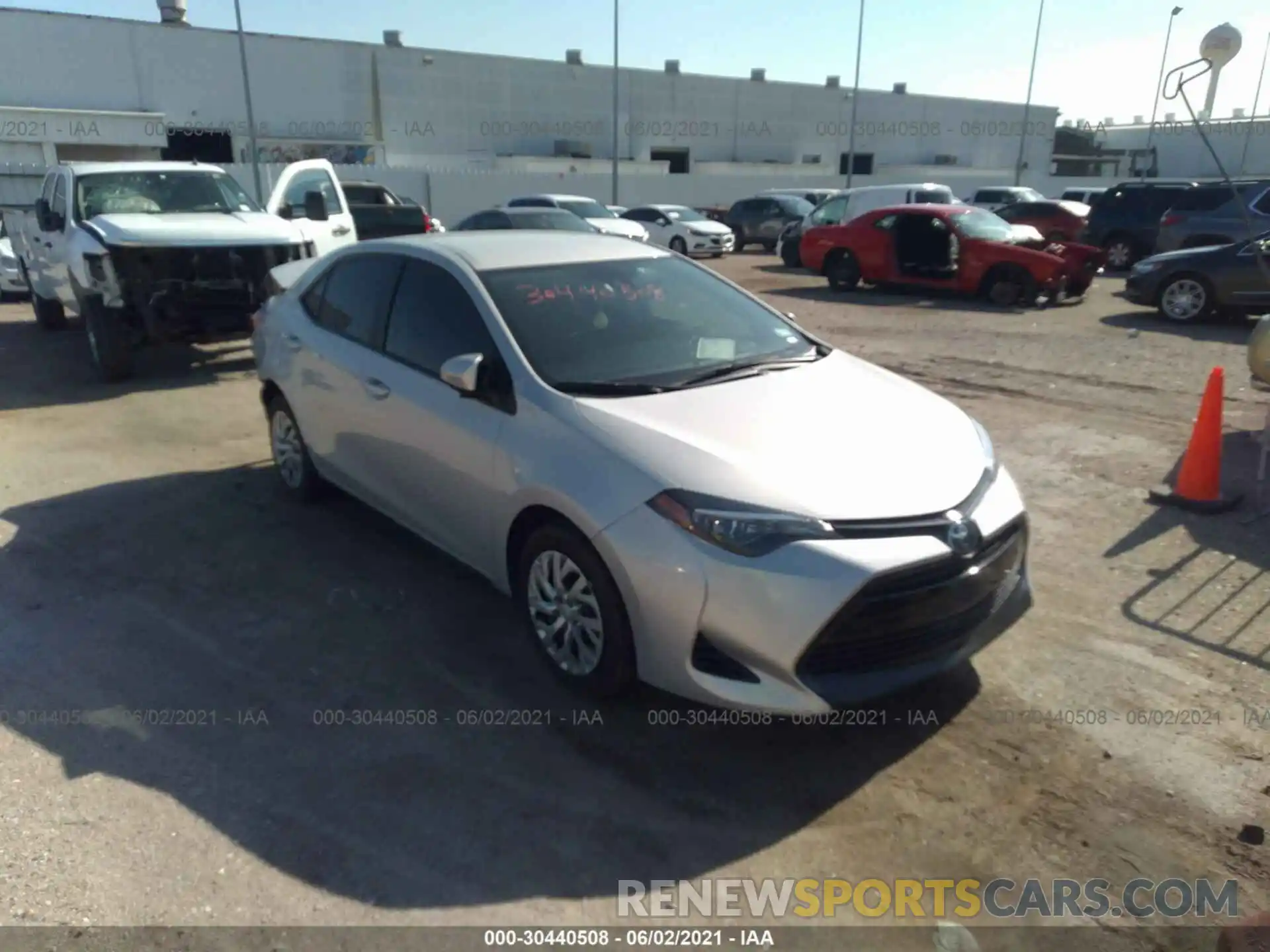 1 Photograph of a damaged car 2T1BURHE9KC242084 TOYOTA COROLLA 2019