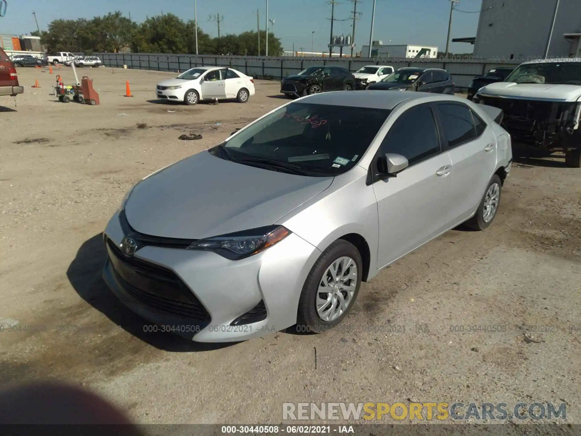 2 Photograph of a damaged car 2T1BURHE9KC242084 TOYOTA COROLLA 2019