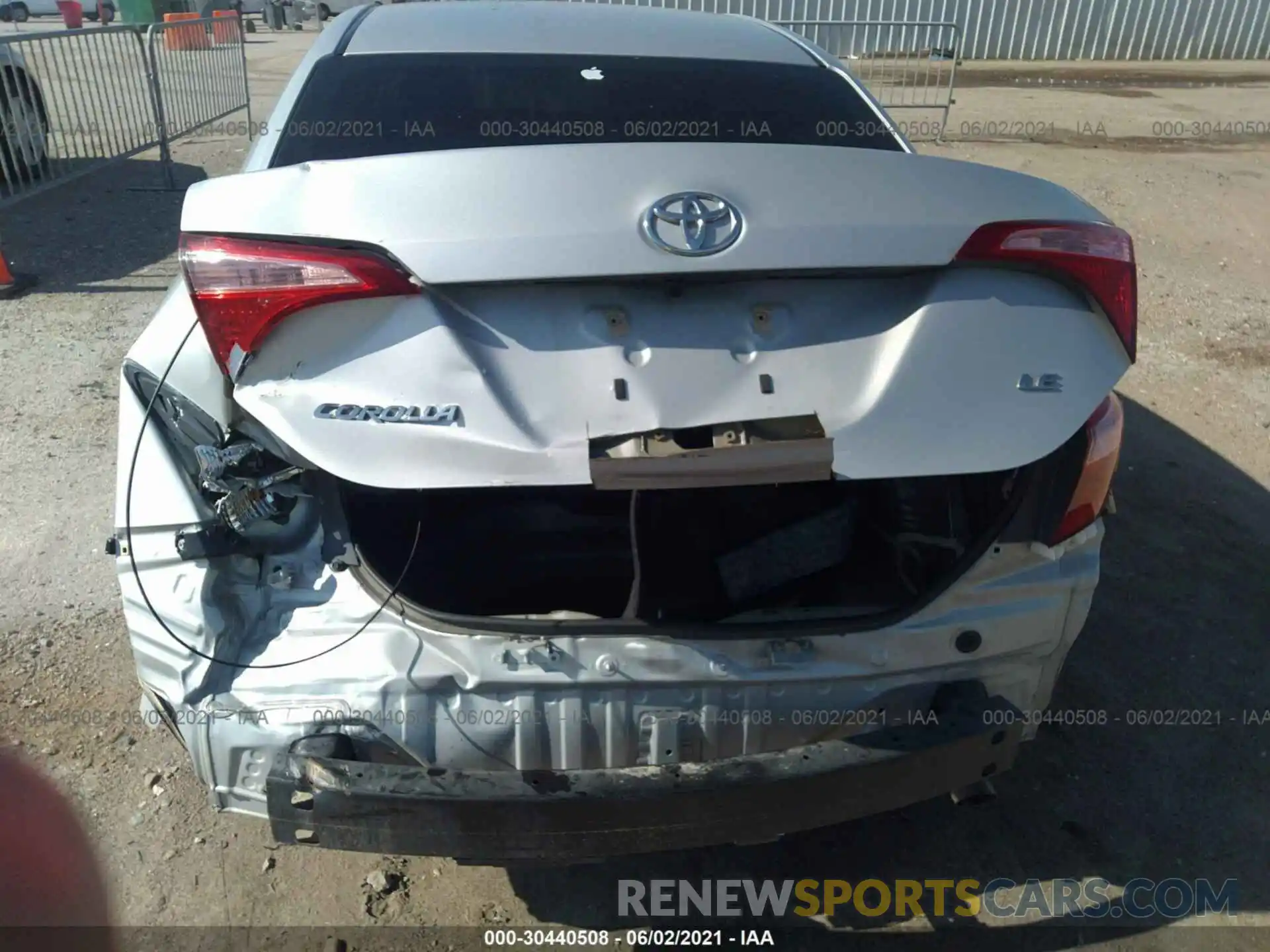 6 Photograph of a damaged car 2T1BURHE9KC242084 TOYOTA COROLLA 2019