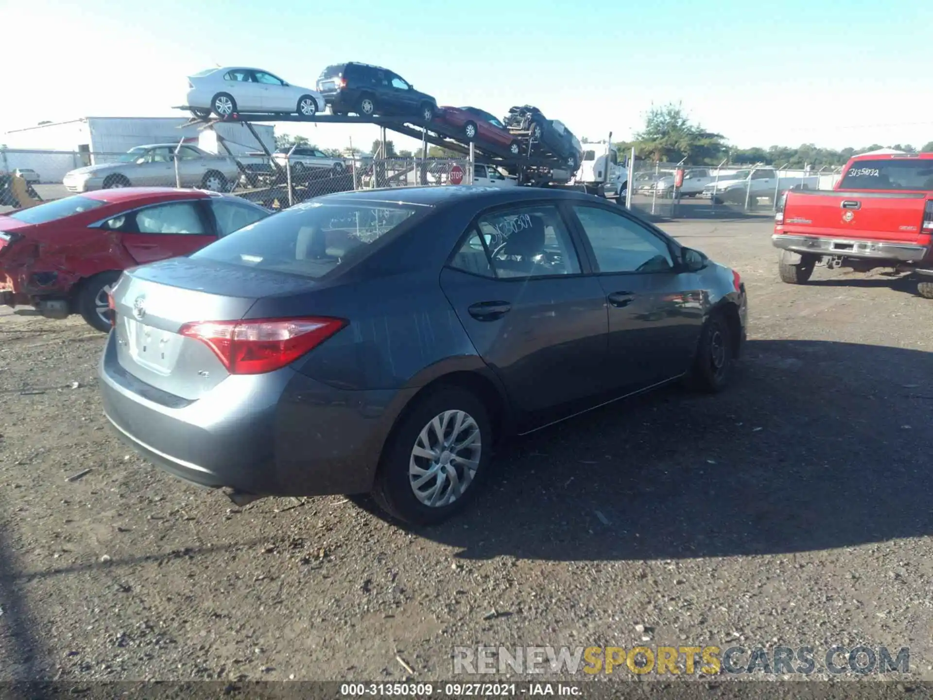 4 Photograph of a damaged car 2T1BURHE9KC242540 TOYOTA COROLLA 2019