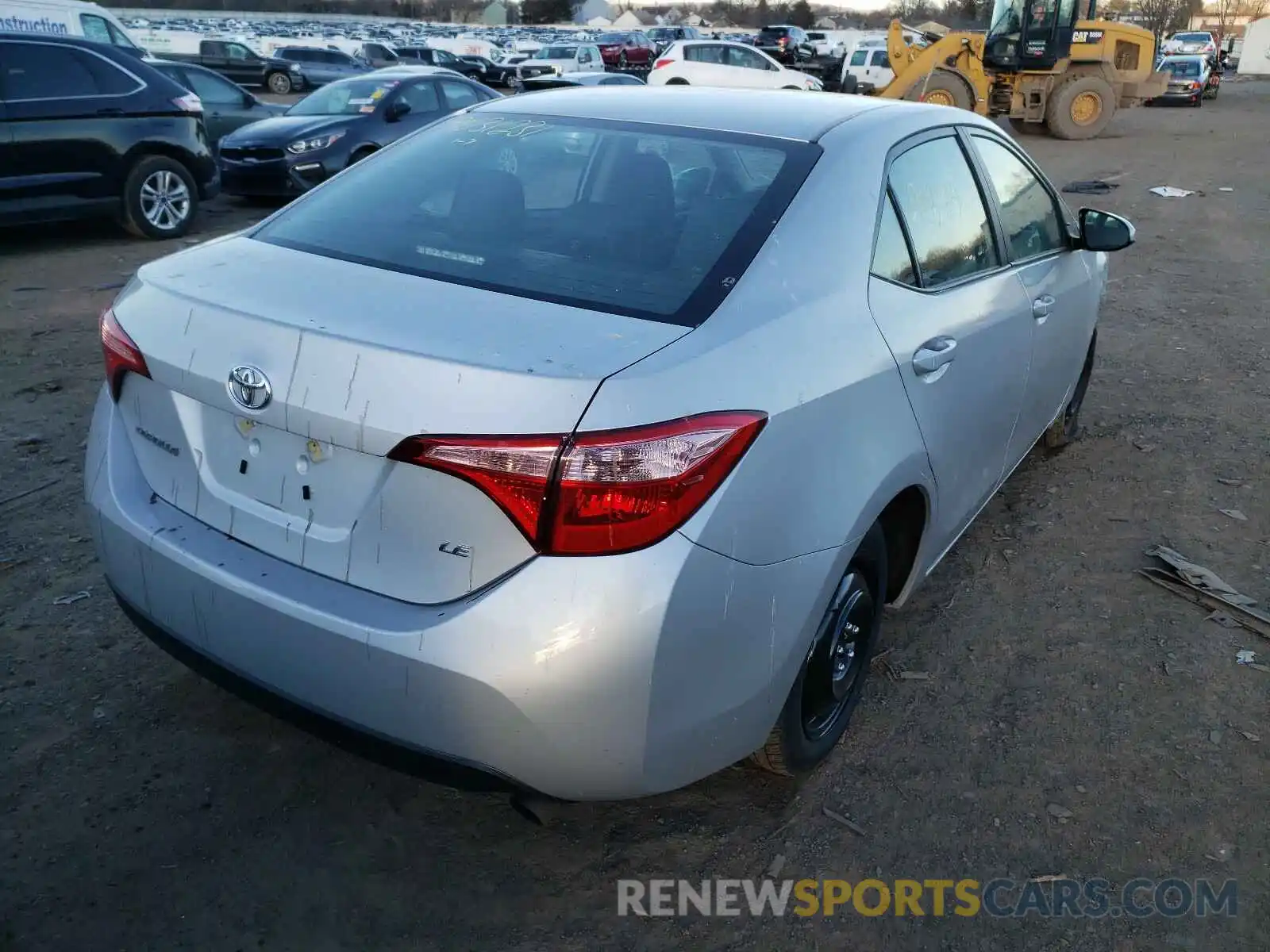 4 Photograph of a damaged car 2T1BURHE9KC242585 TOYOTA COROLLA 2019