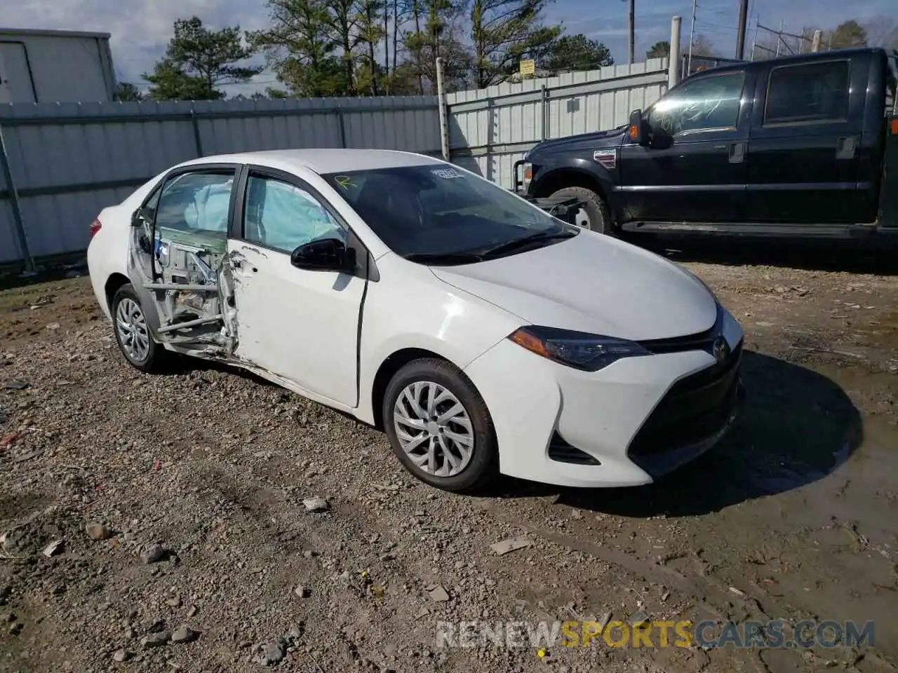 1 Photograph of a damaged car 2T1BURHE9KC242974 TOYOTA COROLLA 2019