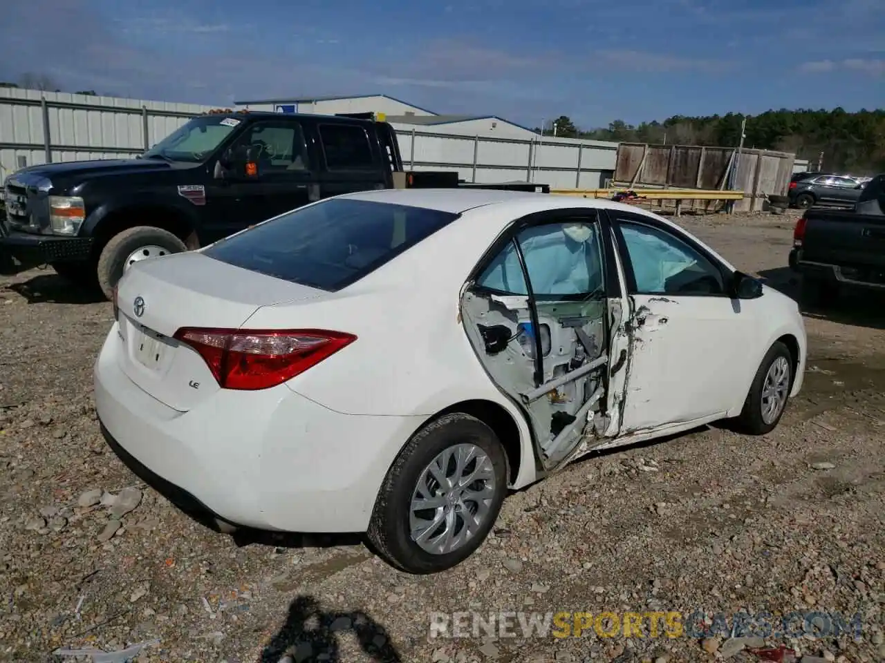 4 Photograph of a damaged car 2T1BURHE9KC242974 TOYOTA COROLLA 2019