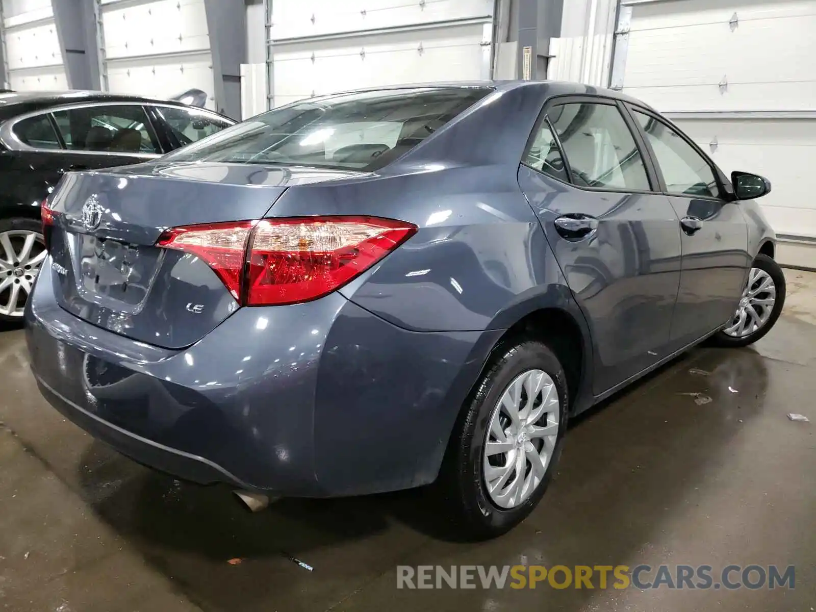 4 Photograph of a damaged car 2T1BURHE9KC243395 TOYOTA COROLLA 2019