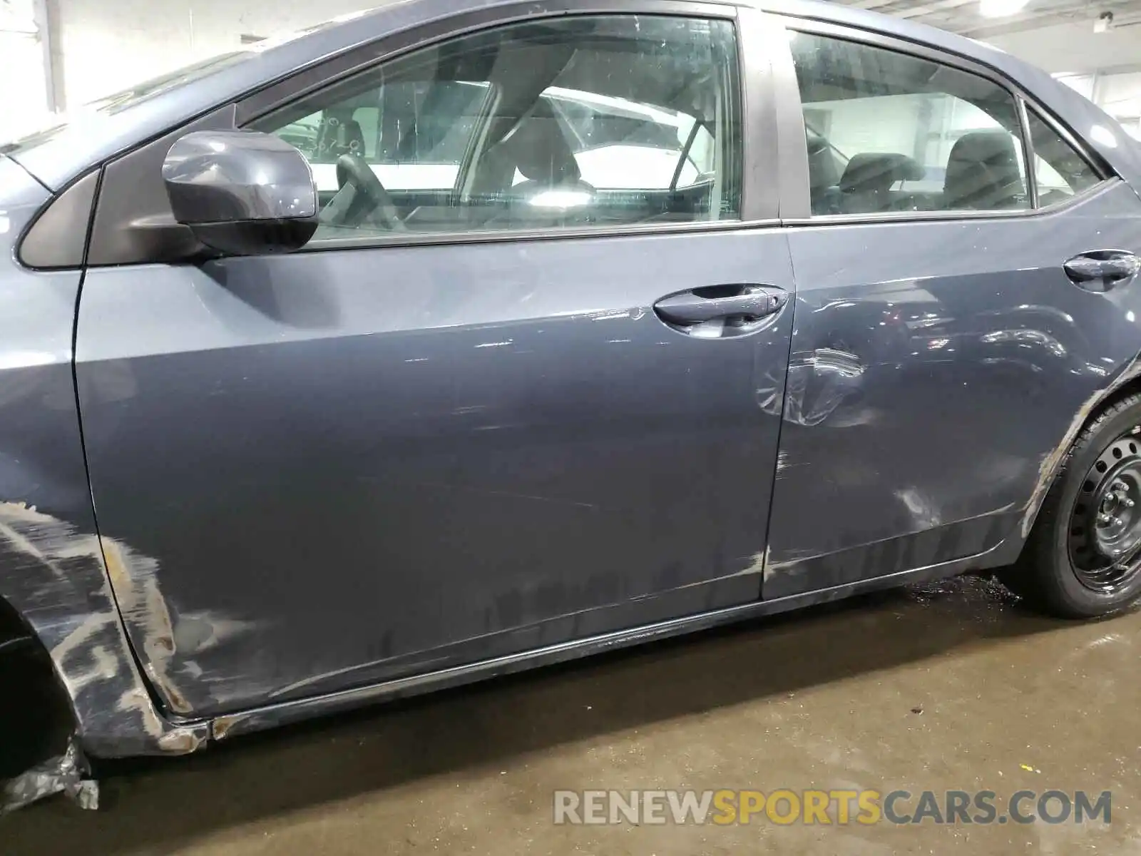 9 Photograph of a damaged car 2T1BURHE9KC243395 TOYOTA COROLLA 2019