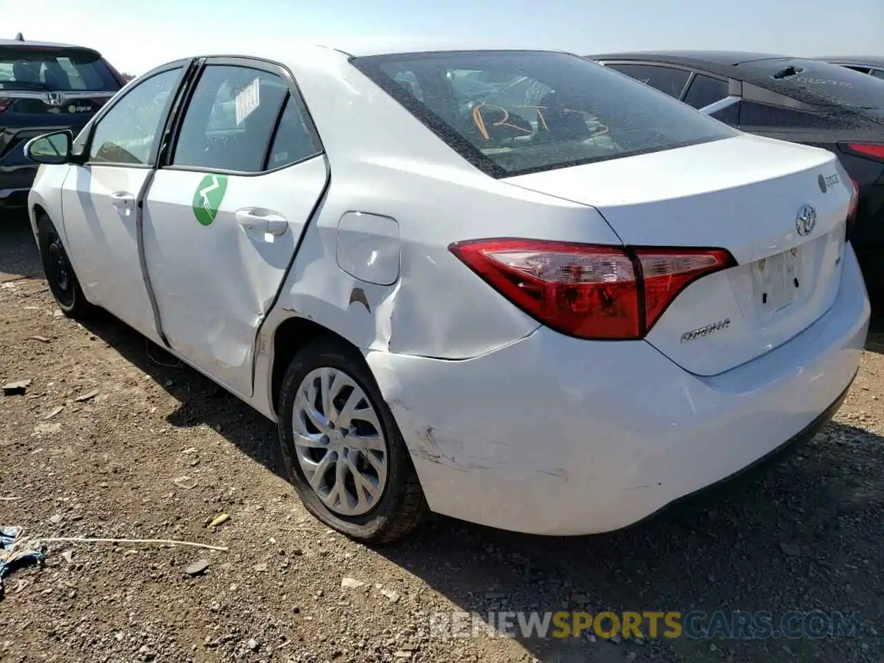 3 Photograph of a damaged car 2T1BURHE9KC243476 TOYOTA COROLLA 2019