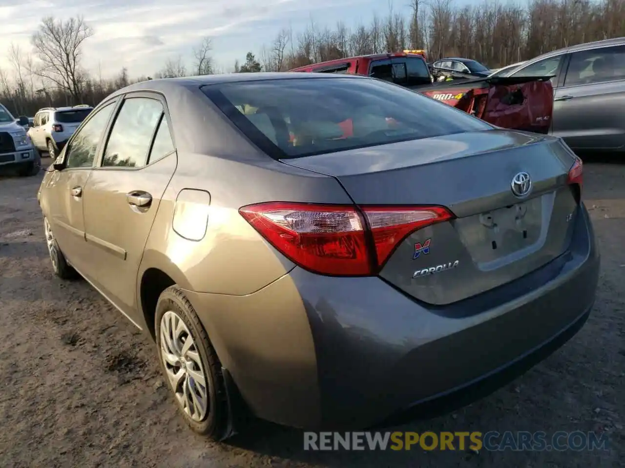 3 Photograph of a damaged car 2T1BURHE9KC243669 TOYOTA COROLLA 2019