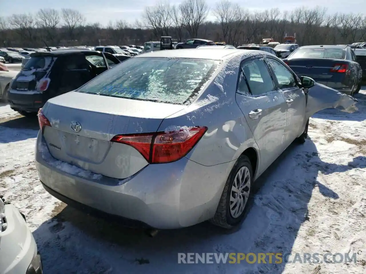 4 Photograph of a damaged car 2T1BURHE9KC244837 TOYOTA COROLLA 2019