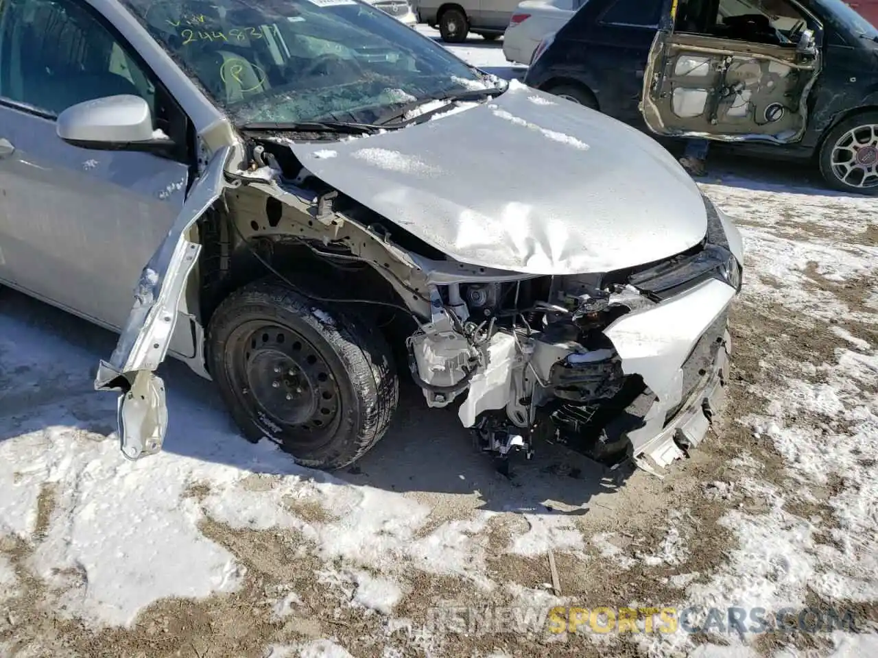 9 Photograph of a damaged car 2T1BURHE9KC244837 TOYOTA COROLLA 2019