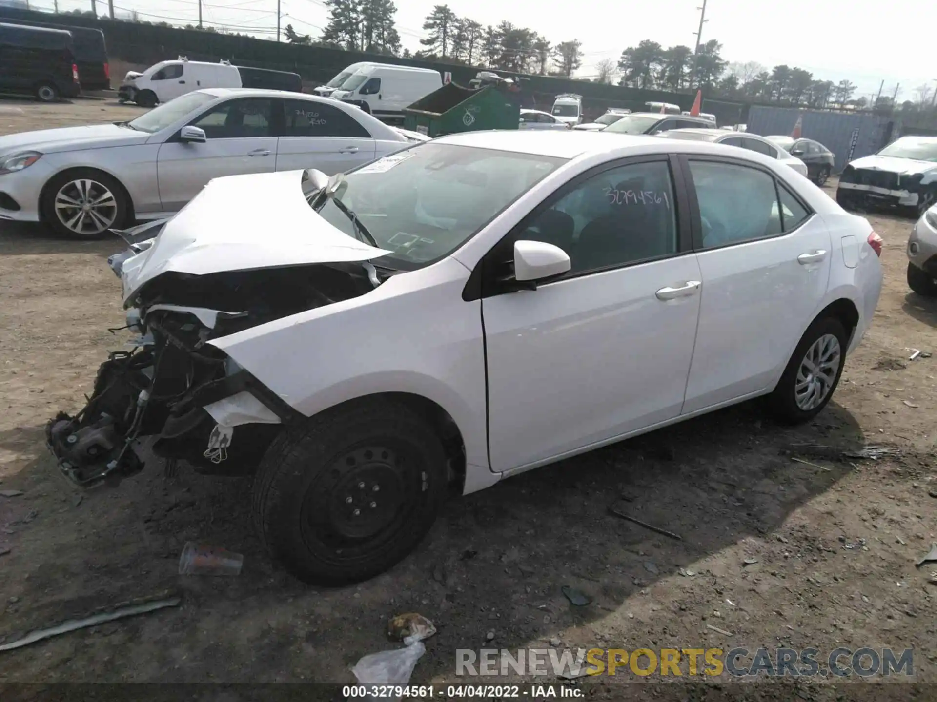 2 Photograph of a damaged car 2T1BURHE9KC245275 TOYOTA COROLLA 2019