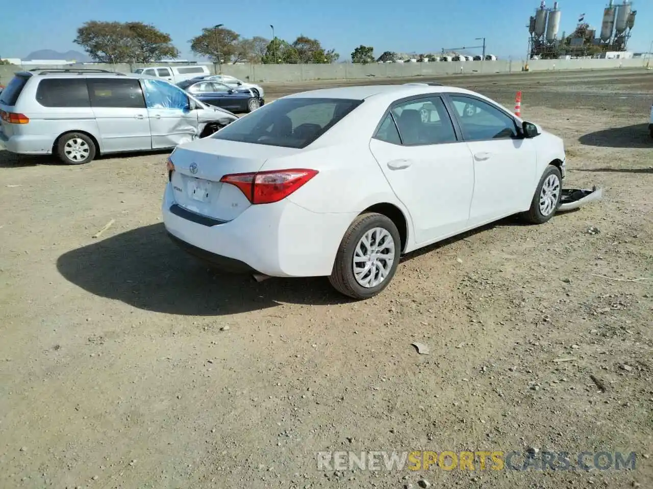 4 Photograph of a damaged car 2T1BURHE9KC245938 TOYOTA COROLLA 2019