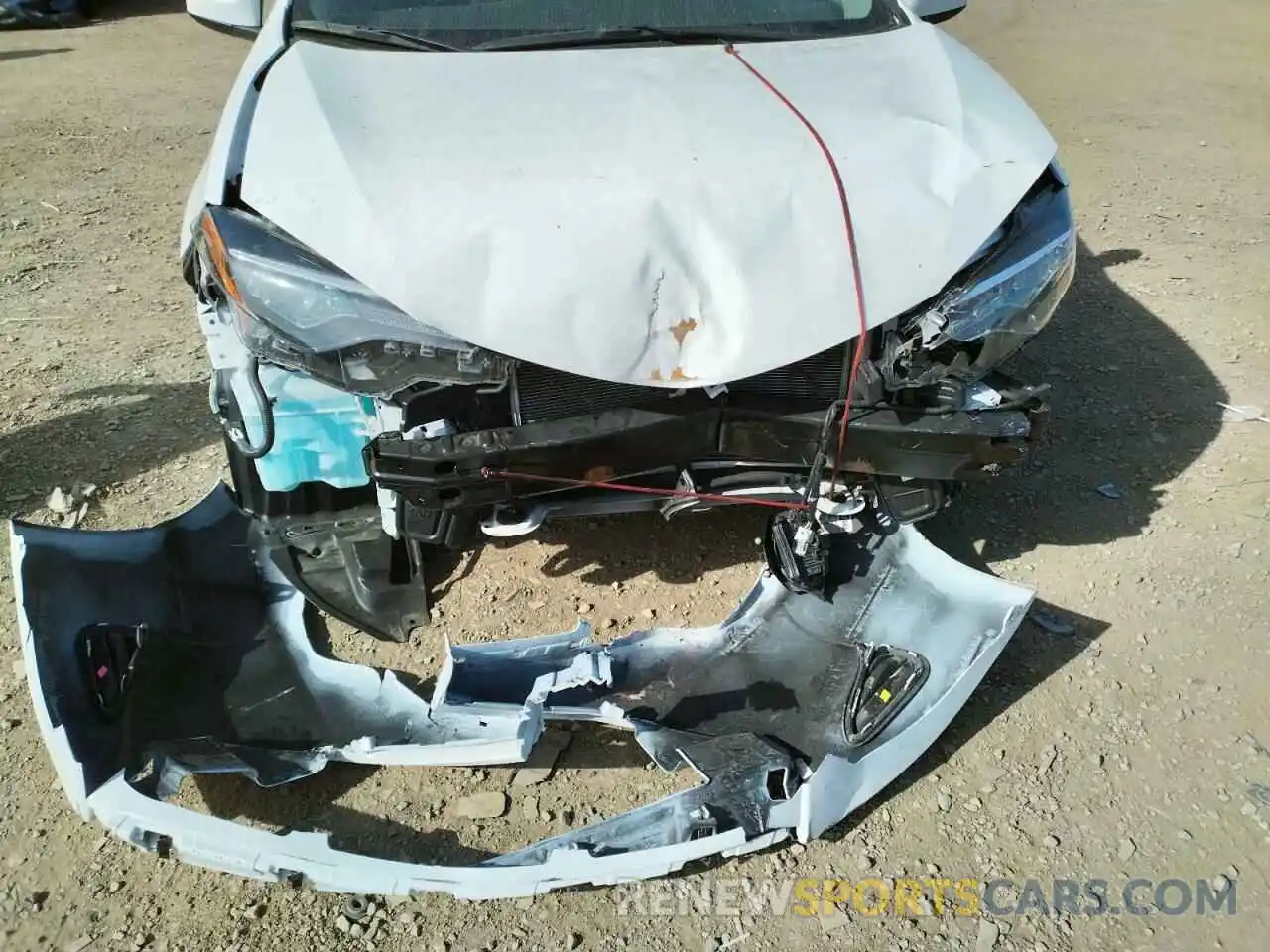 9 Photograph of a damaged car 2T1BURHE9KC245938 TOYOTA COROLLA 2019