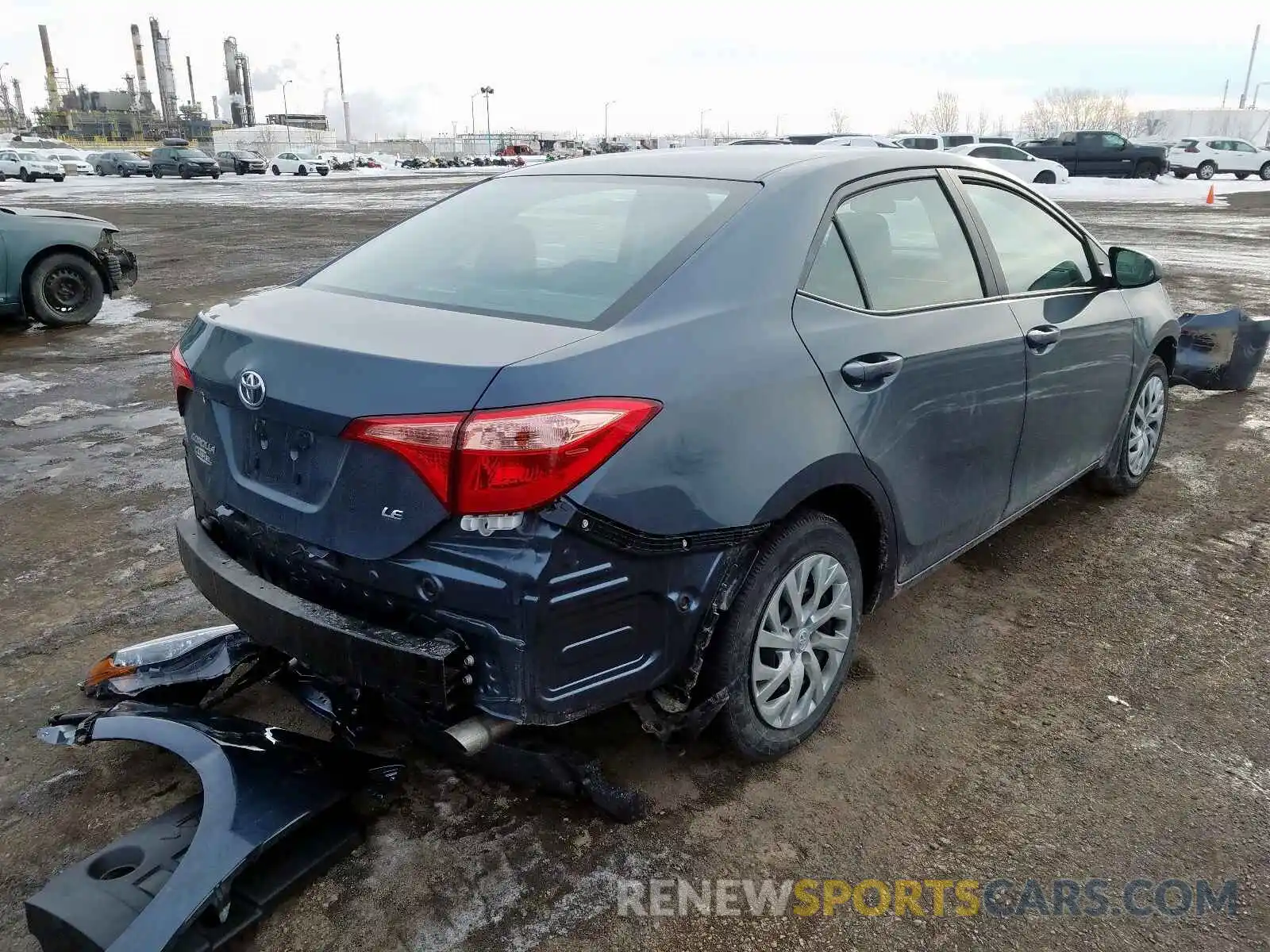 4 Photograph of a damaged car 2T1BURHE9KC246040 TOYOTA COROLLA 2019