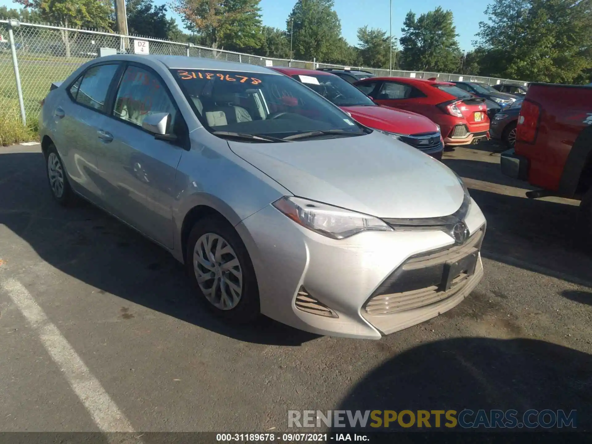 1 Photograph of a damaged car 2T1BURHE9KC246328 TOYOTA COROLLA 2019