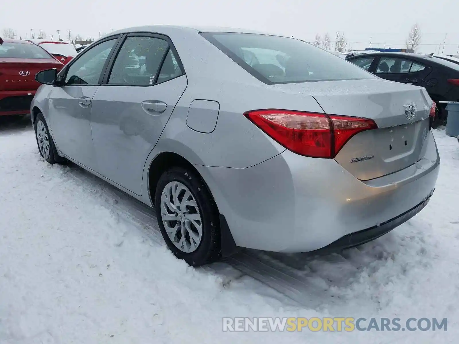 3 Photograph of a damaged car 2T1BURHE9KC246829 TOYOTA COROLLA 2019