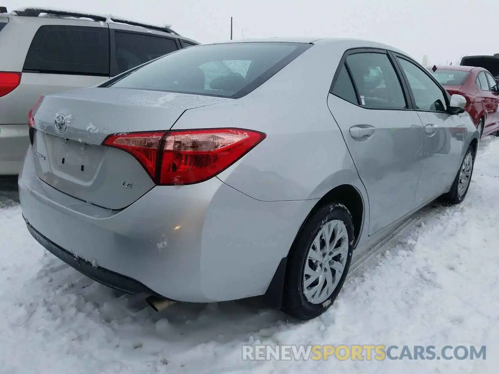 4 Photograph of a damaged car 2T1BURHE9KC246829 TOYOTA COROLLA 2019