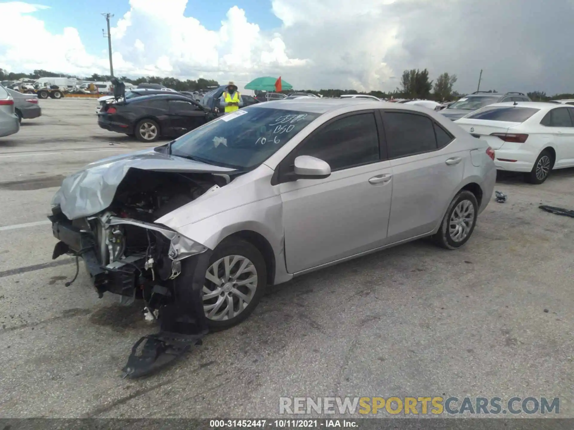 2 Photograph of a damaged car 2T1BURHEXKC125582 TOYOTA COROLLA 2019