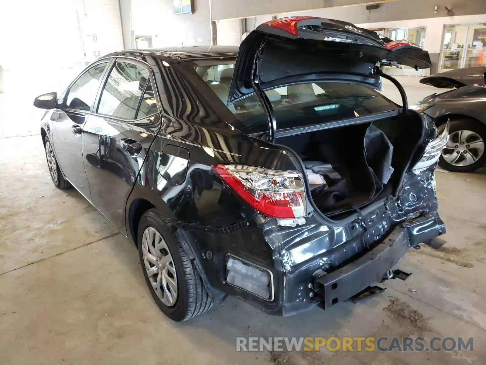 3 Photograph of a damaged car 2T1BURHEXKC125968 TOYOTA COROLLA 2019