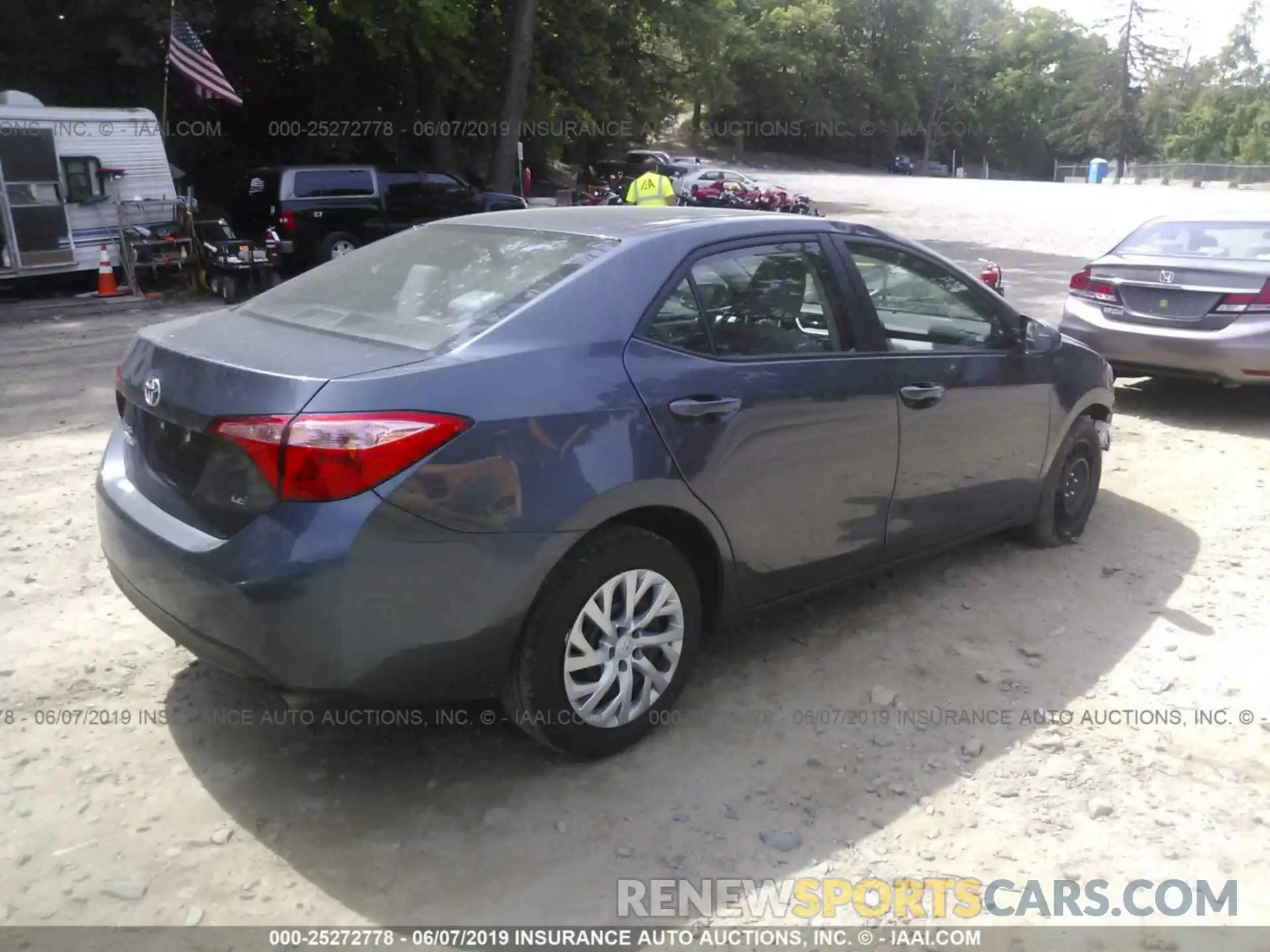 4 Photograph of a damaged car 2T1BURHEXKC126344 TOYOTA COROLLA 2019