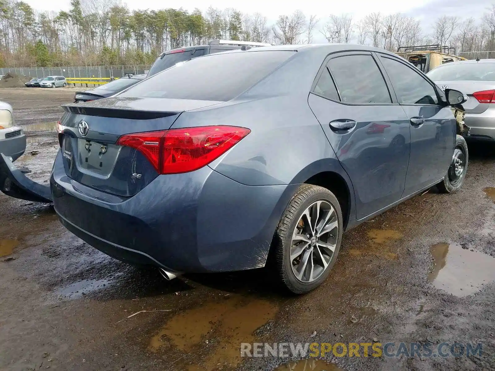 4 Photograph of a damaged car 2T1BURHEXKC131981 TOYOTA COROLLA 2019